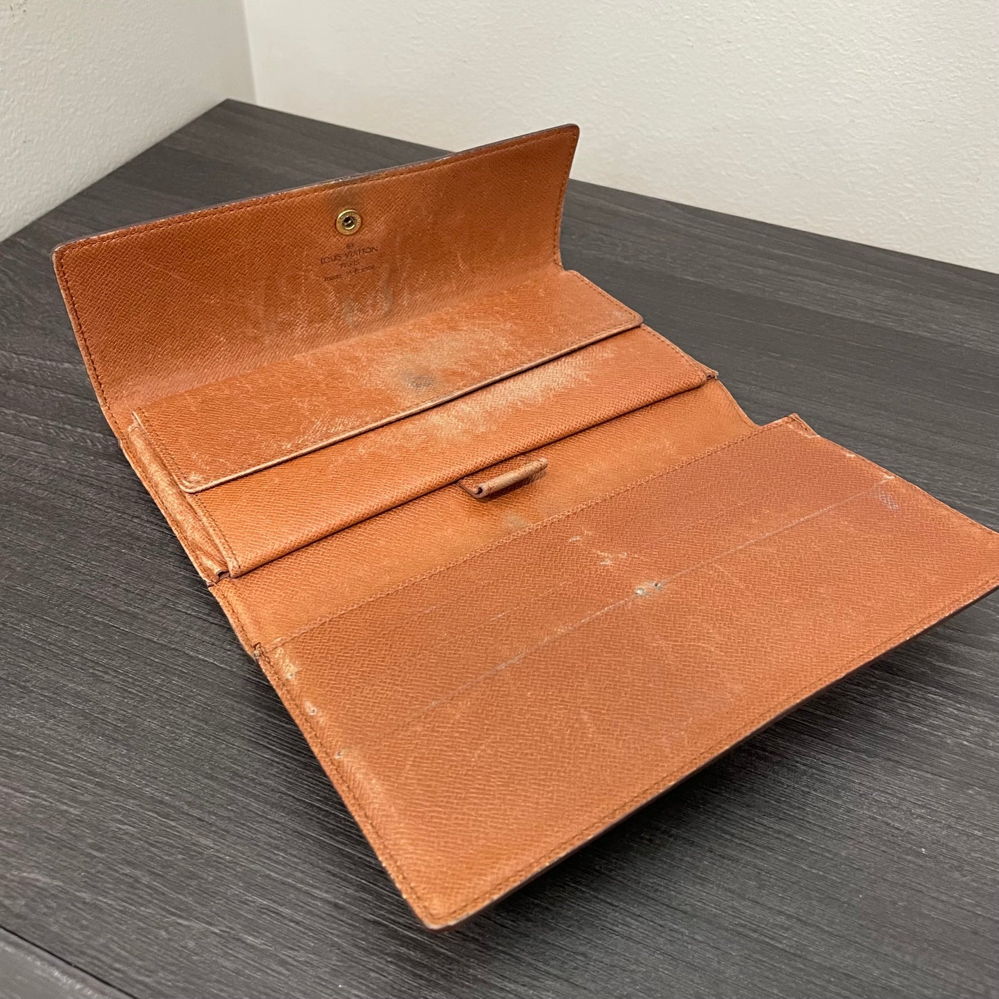 CLEARANCE Louis Vuitton Monogram Wallet