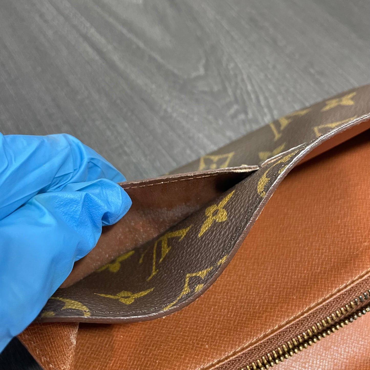 CLEARANCE Louis Vuitton Monogram Wallet