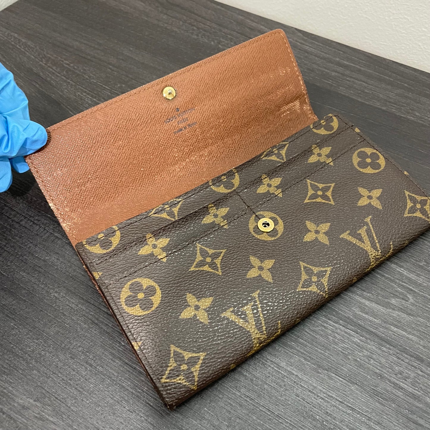 CLEARANCE Louis Vuitton Monogram Wallet