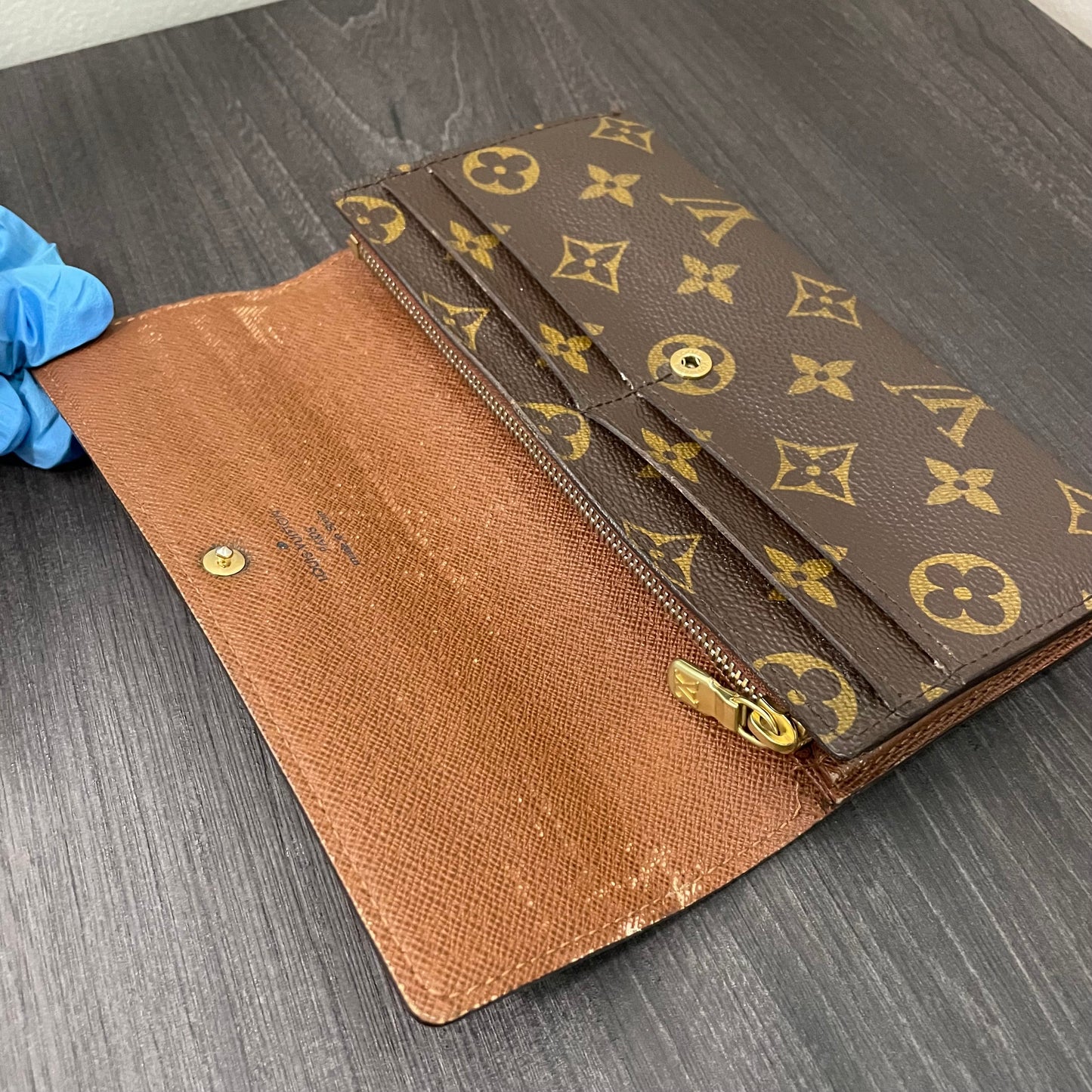 CLEARANCE Louis Vuitton Monogram Wallet