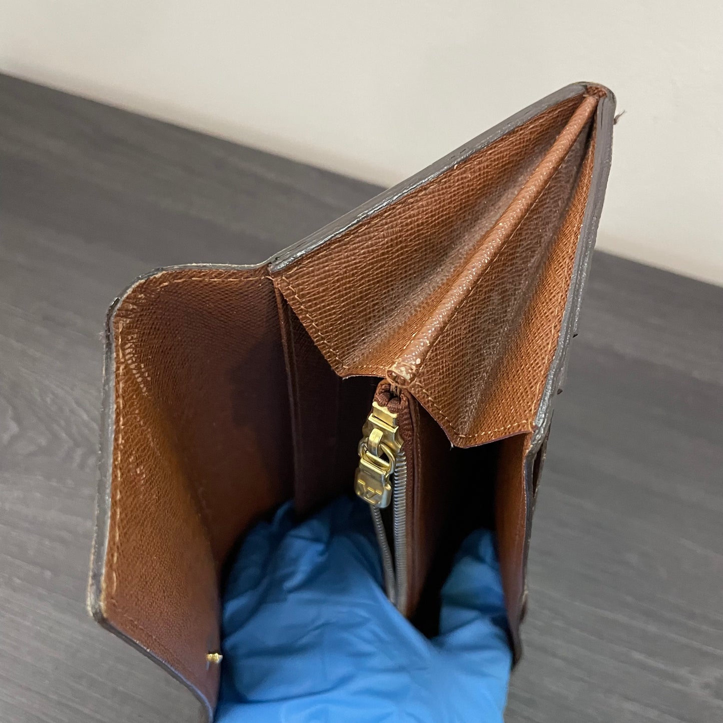 CLEARANCE Louis Vuitton Monogram Wallet