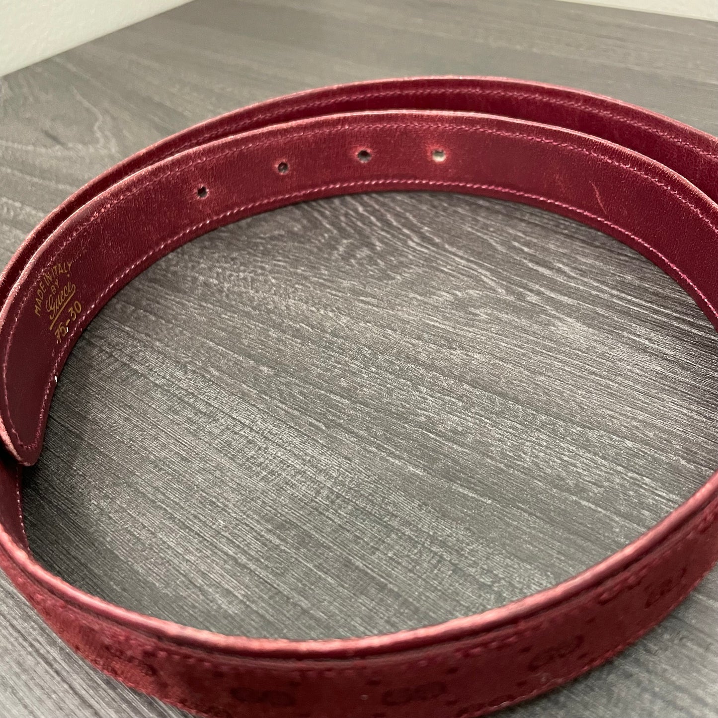 CLEARANCE Gucci Red Belt 75/30