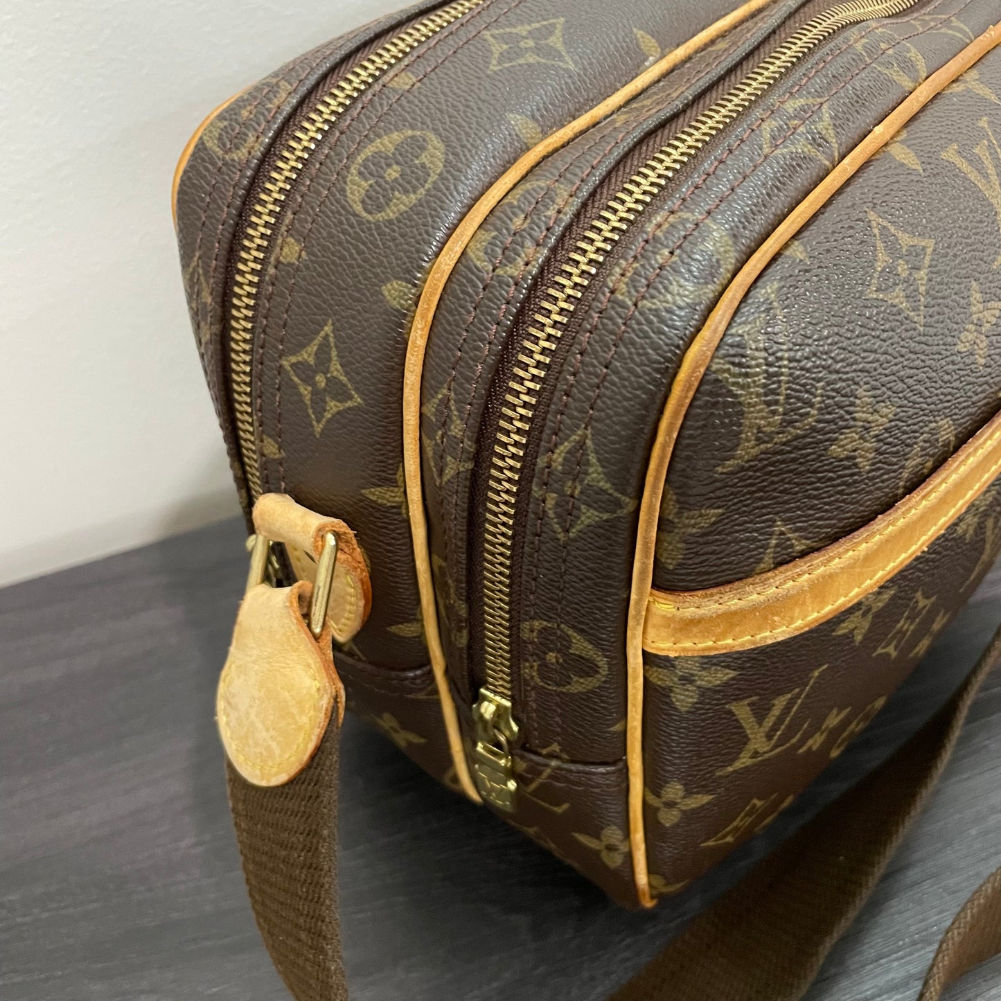 CLEARANCE Louis Vuitton Monogram Messenger Crossbody
