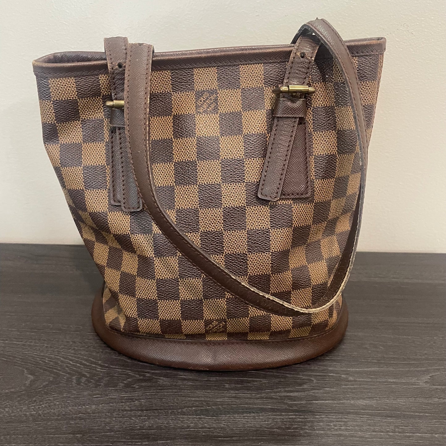 Louis Vuitton Damier Ebene Bucket Bag