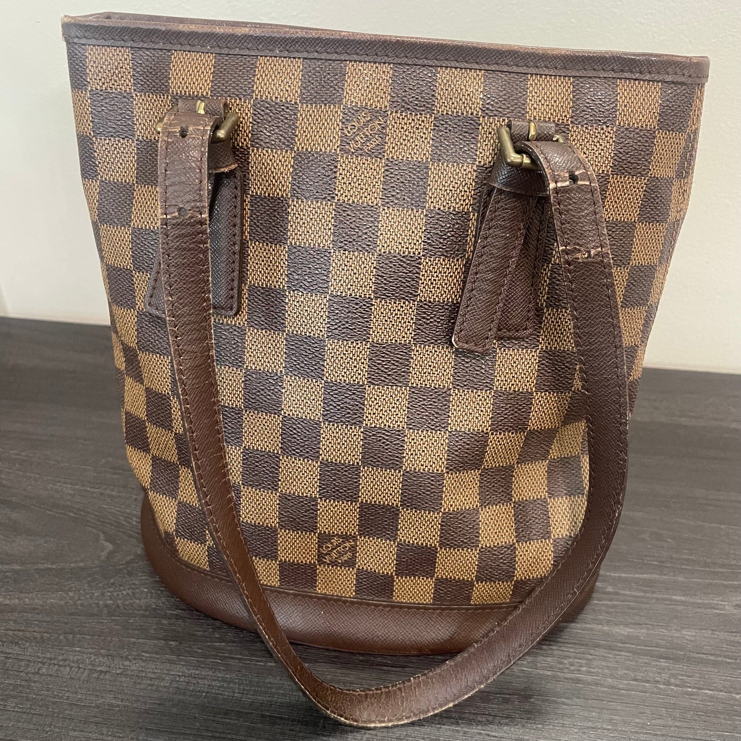 Louis Vuitton Damier Ebene Bucket Bag