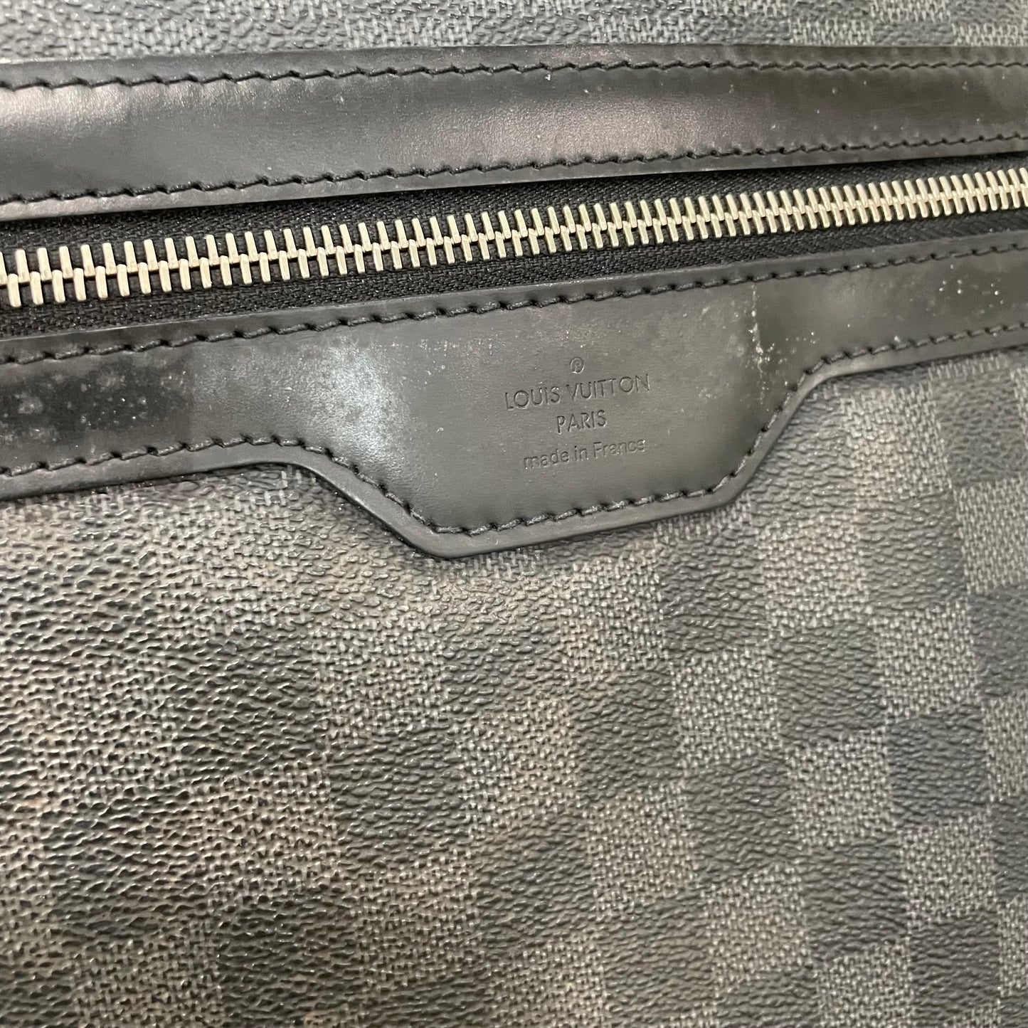 Louis Vuitton Daniel Messenger Bag Damier Graphite MM
