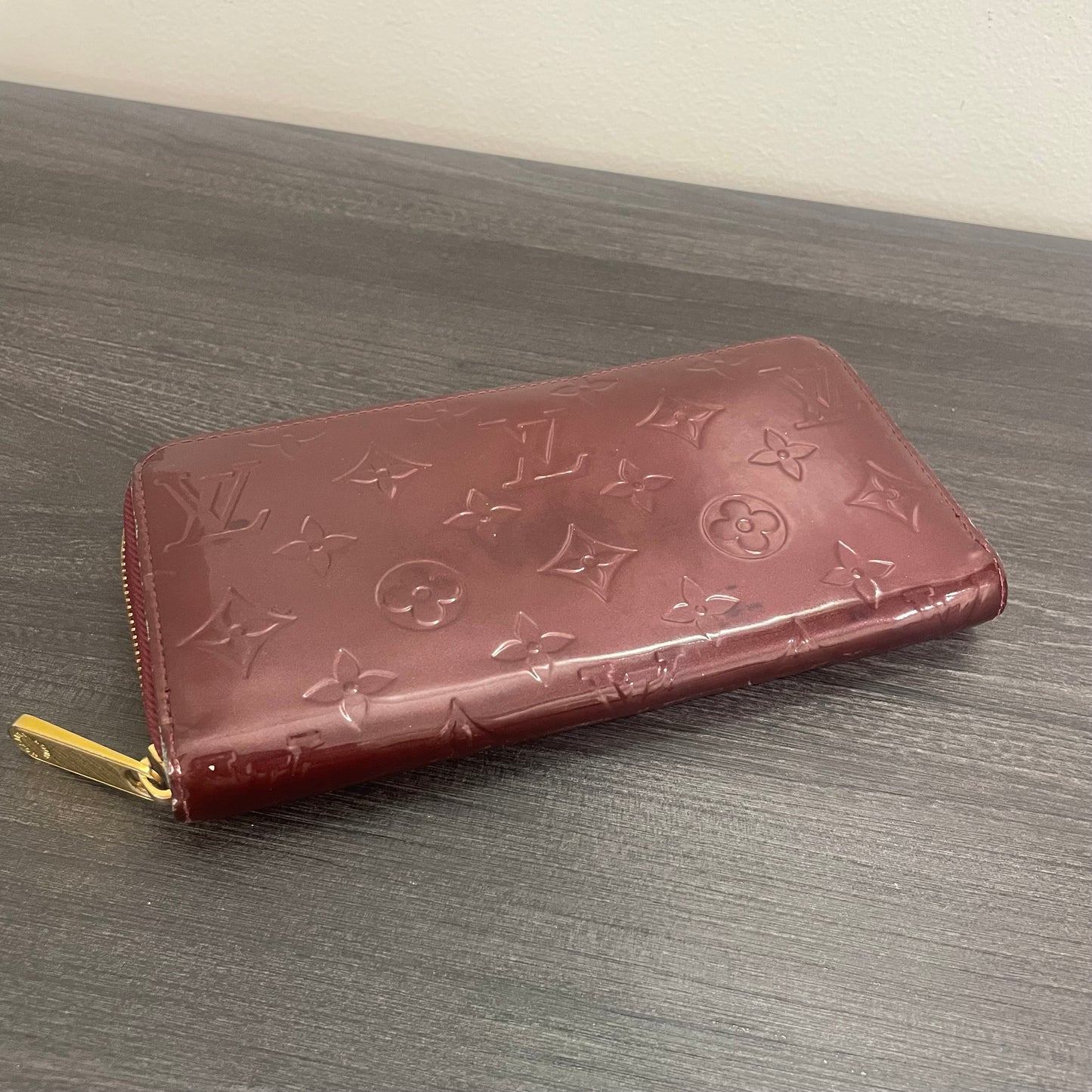 Louis Vuitton Vernis Red Zippy Wallet