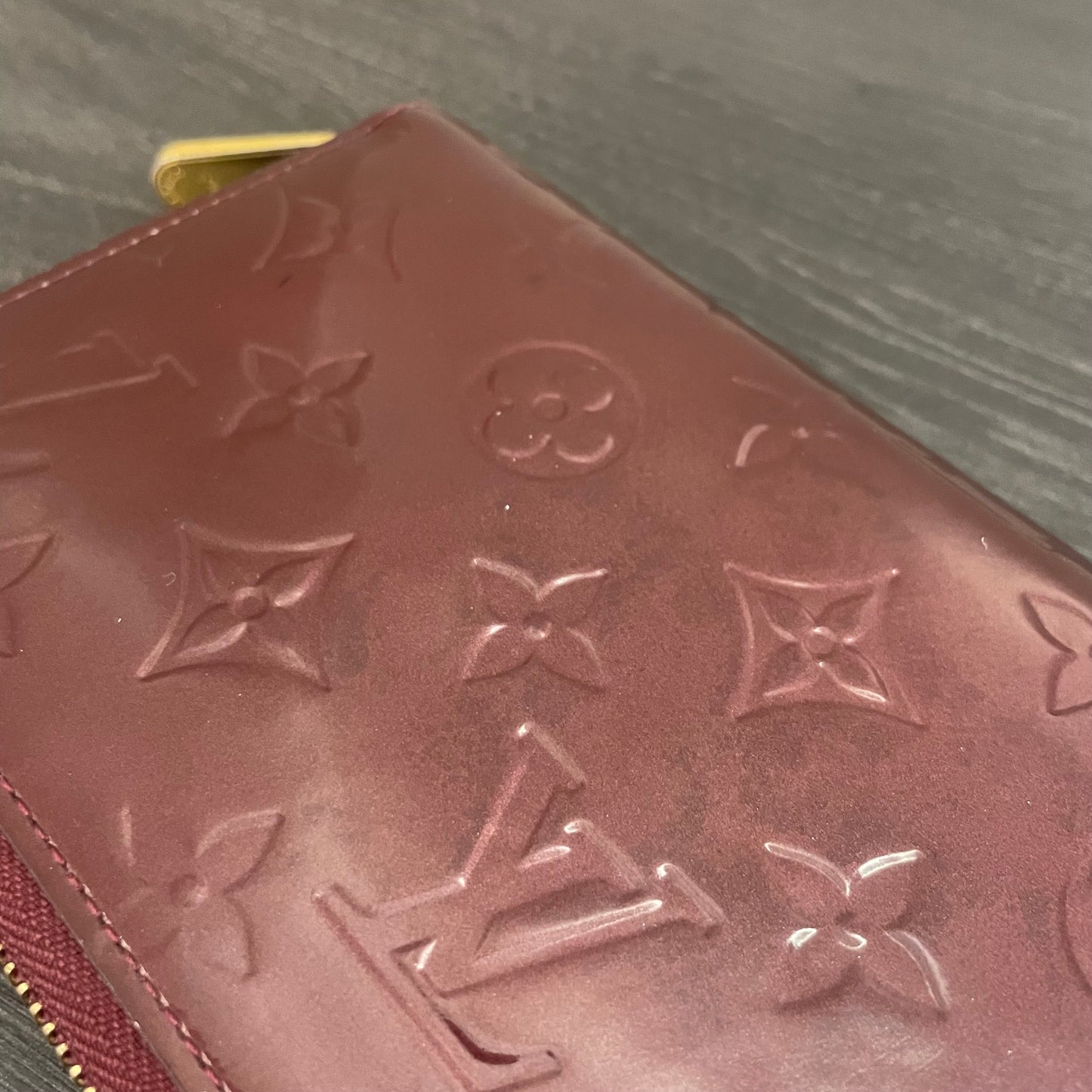 Louis Vuitton Vernis Red Zippy Wallet
