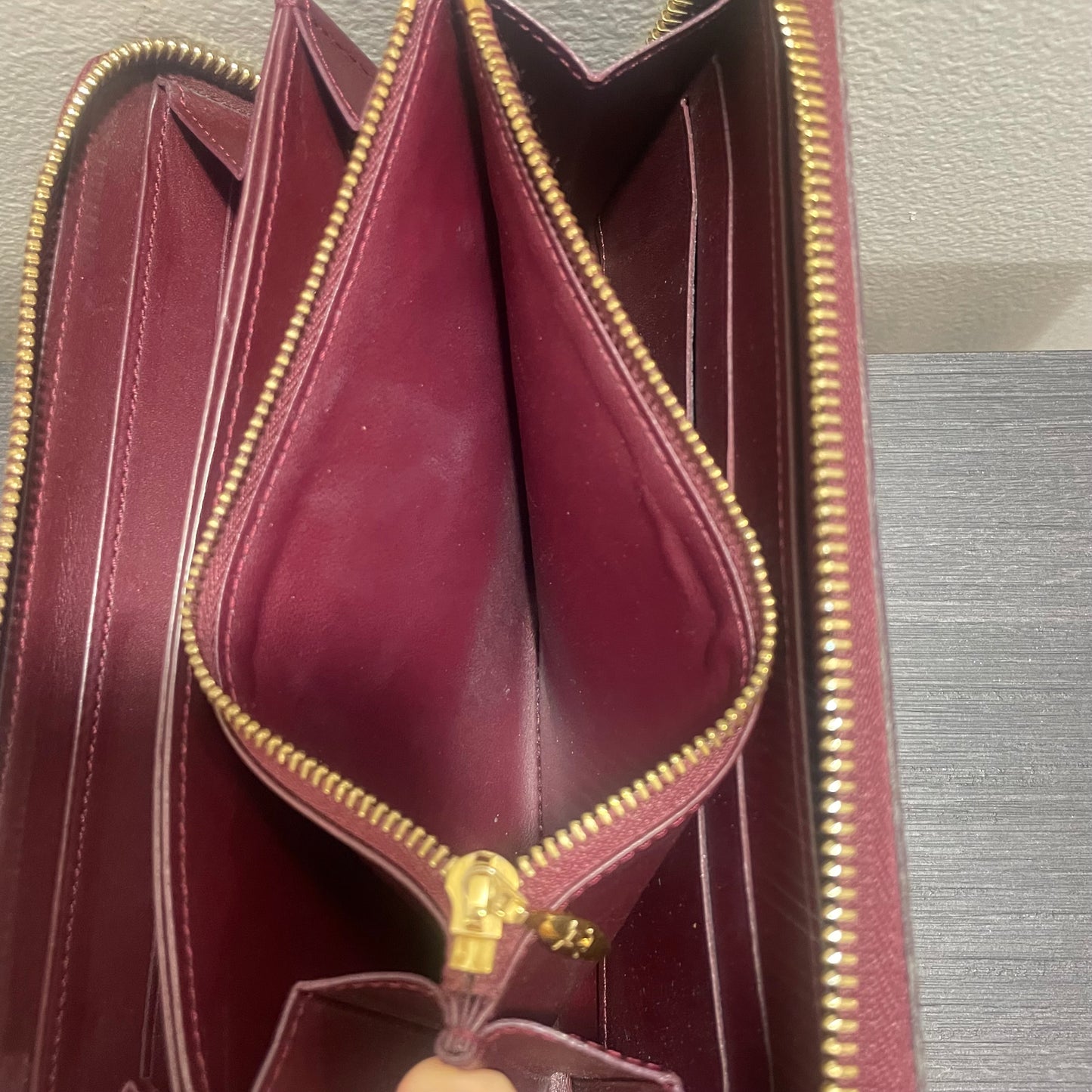 Louis Vuitton Vernis Red Zippy Wallet