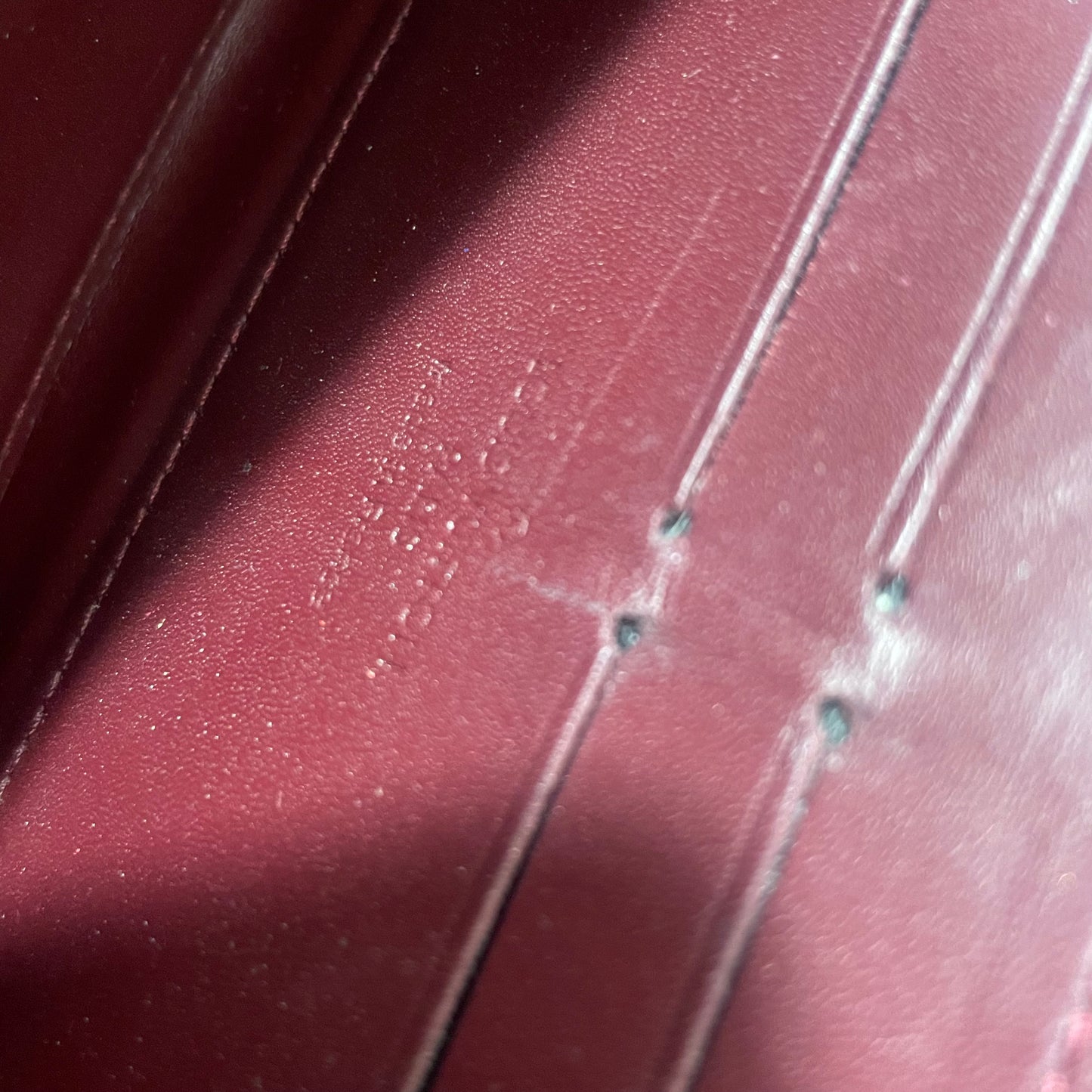 Louis Vuitton Vernis Red Zippy Wallet