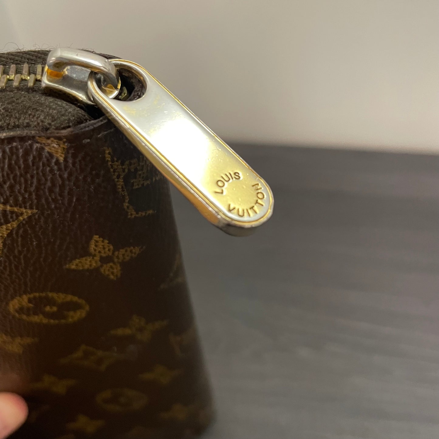 CLEARANCE Louis Vuitton Monogram Zippy Wallet