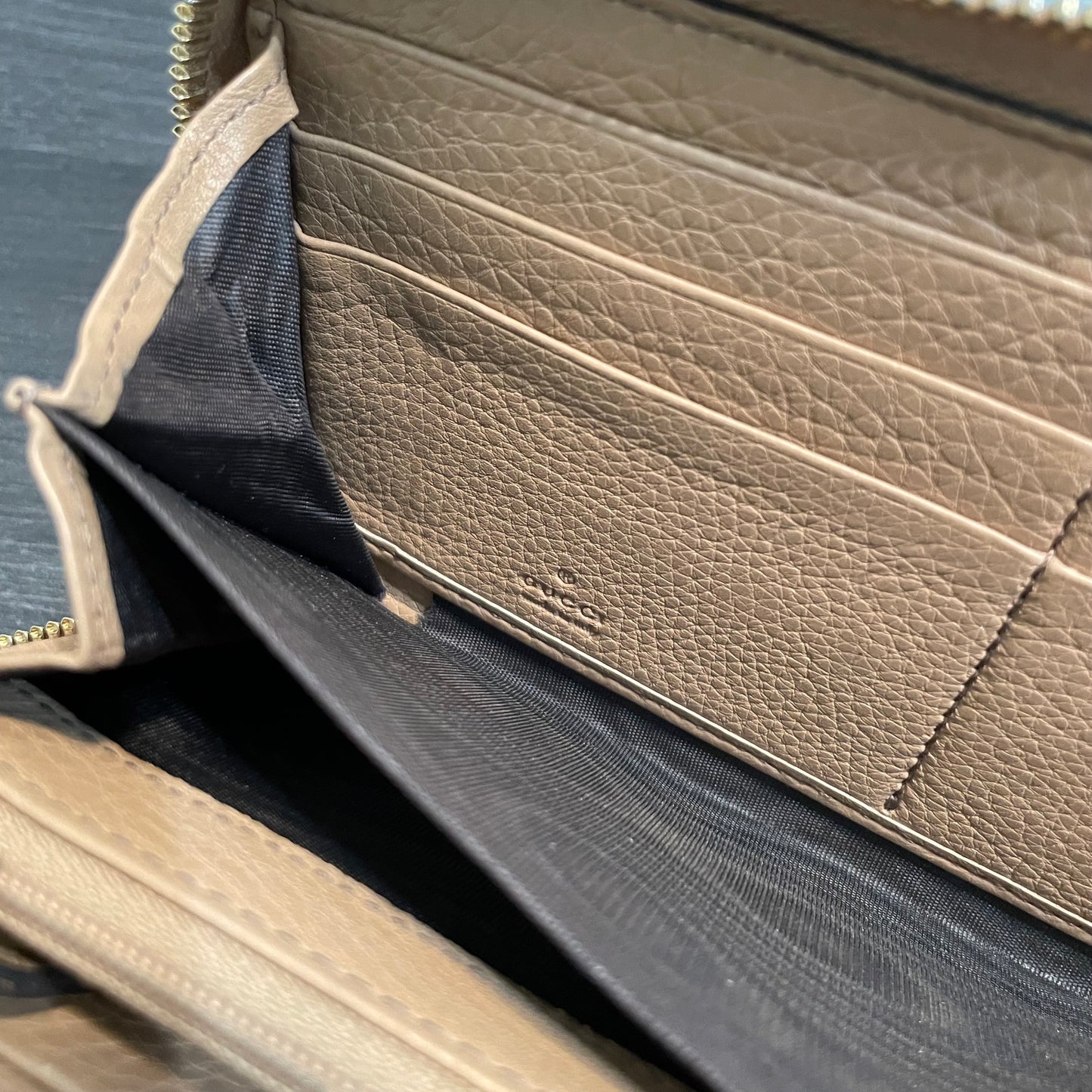 SOLD! Gucci Soho Wallet