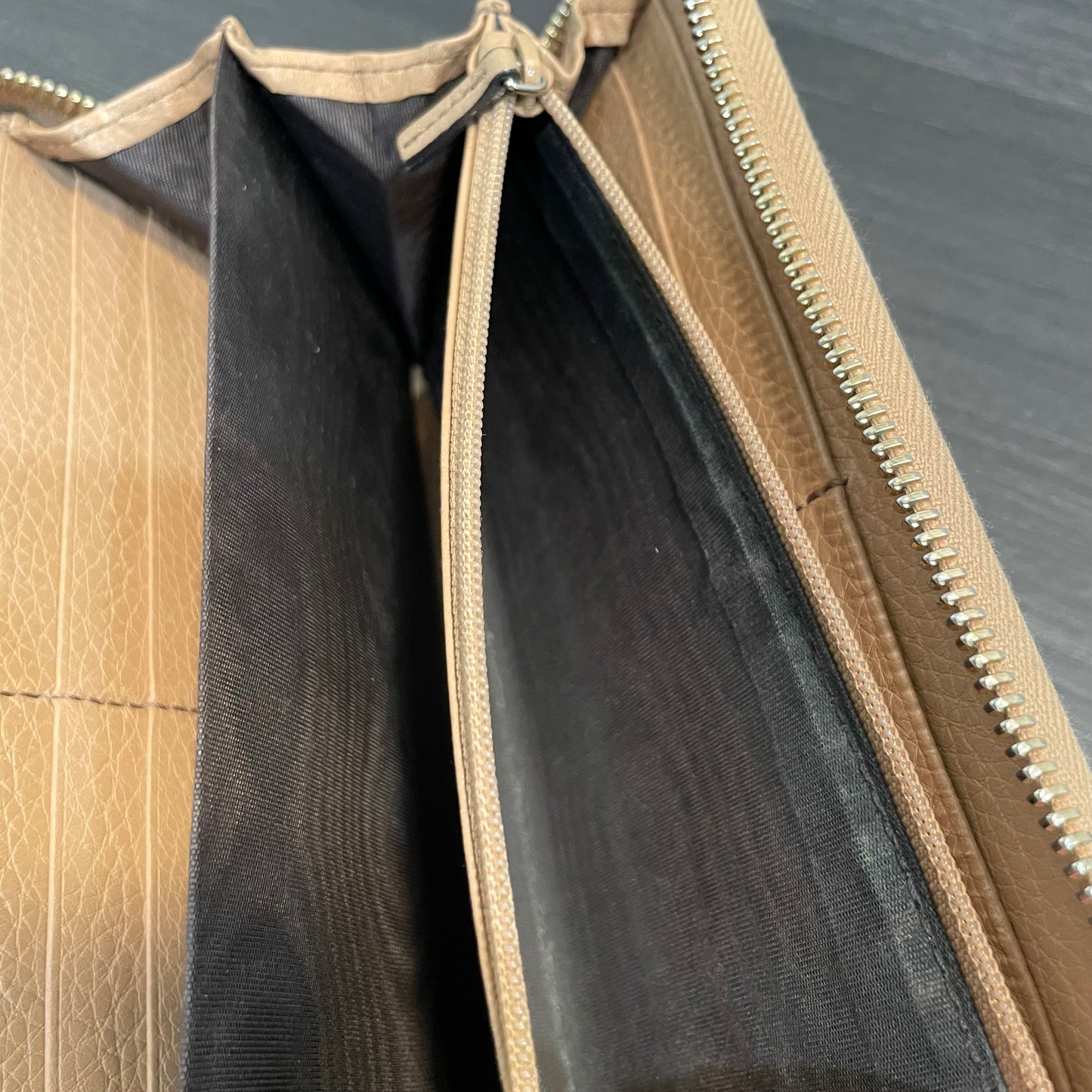 SOLD! Gucci Soho Wallet