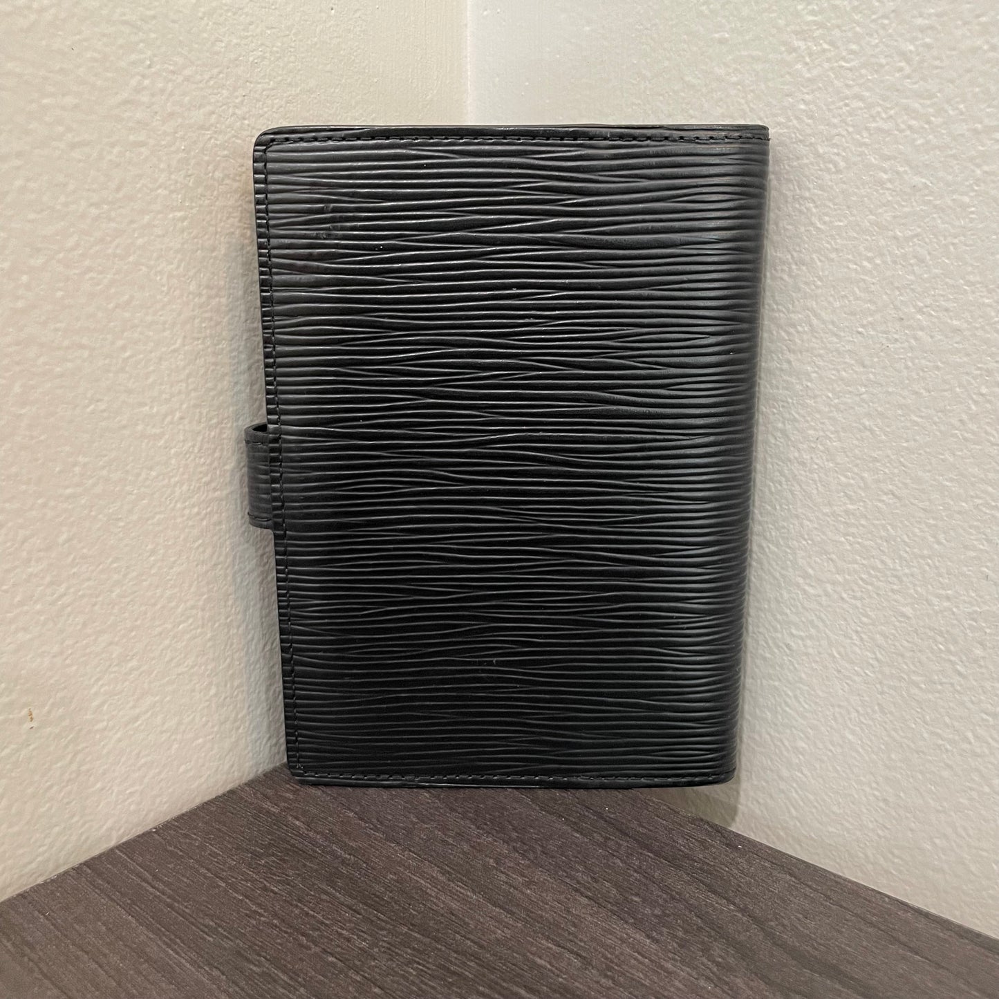 SOLD! Louis Vuitton Epi Agenda PM