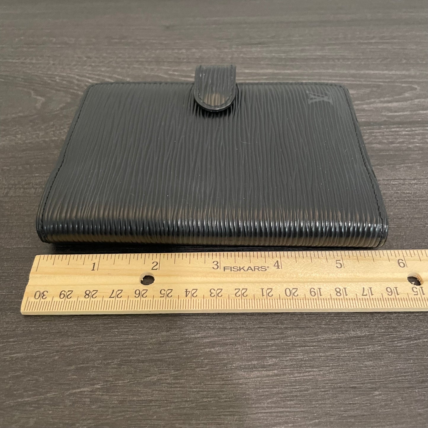 SOLD! Louis Vuitton Epi Agenda PM