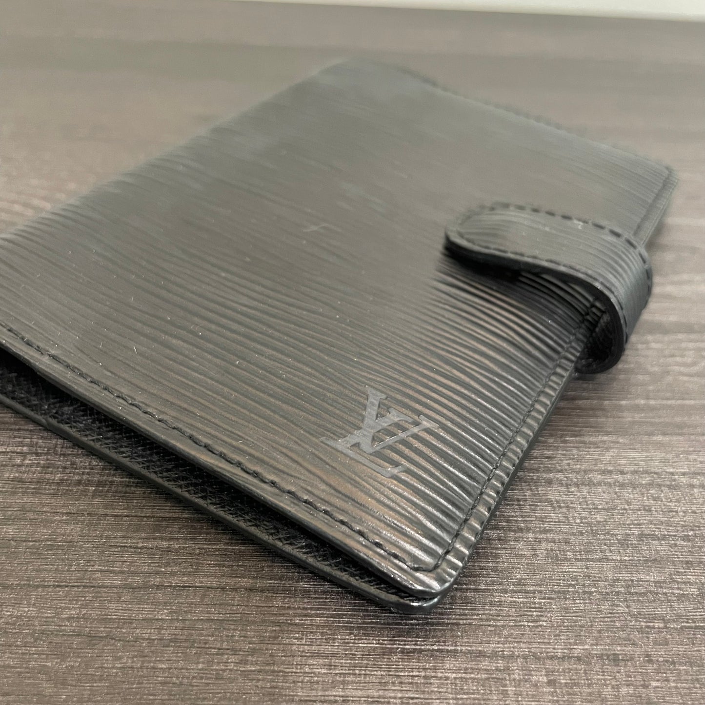 SOLD! Louis Vuitton Epi Agenda PM