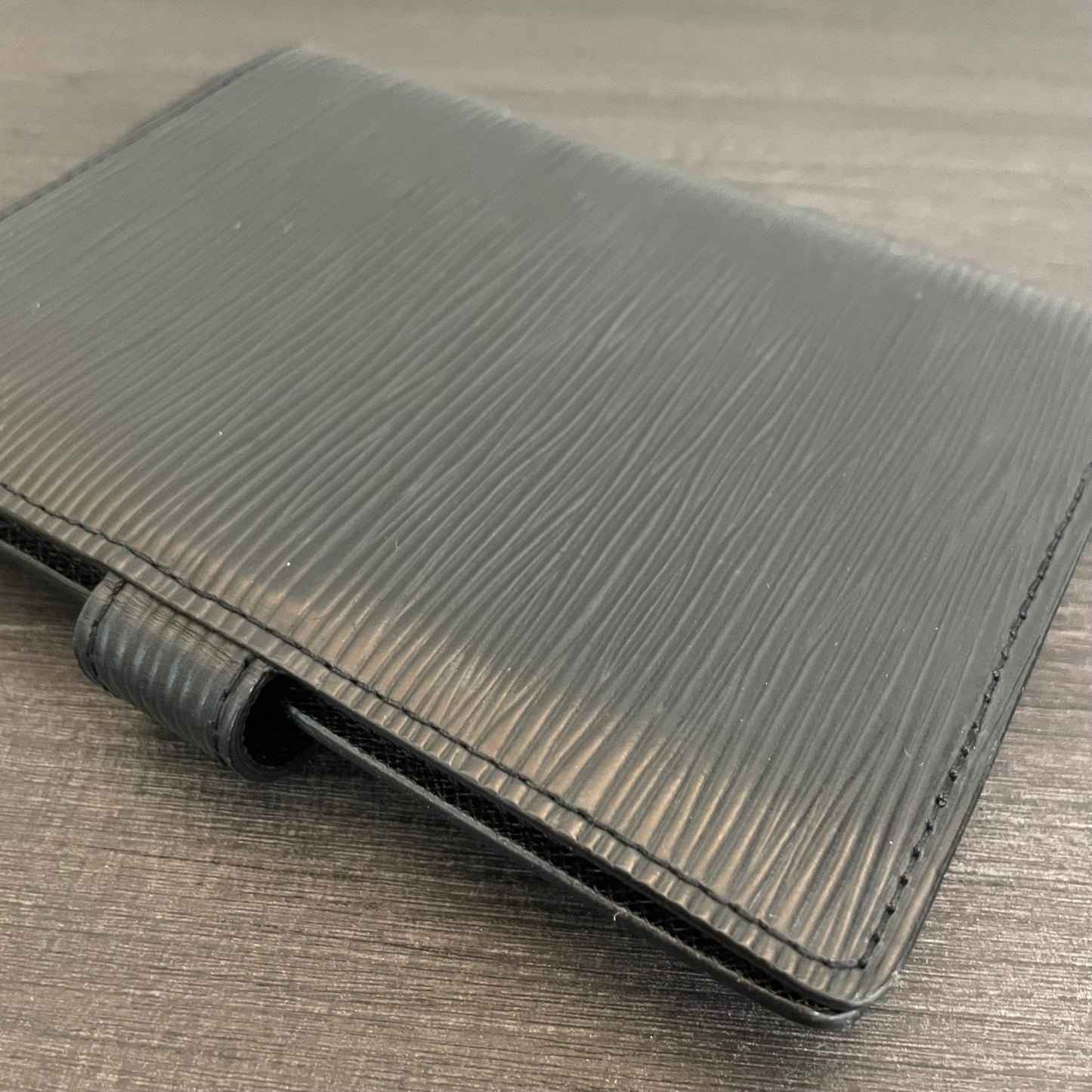 SOLD! Louis Vuitton Epi Agenda PM