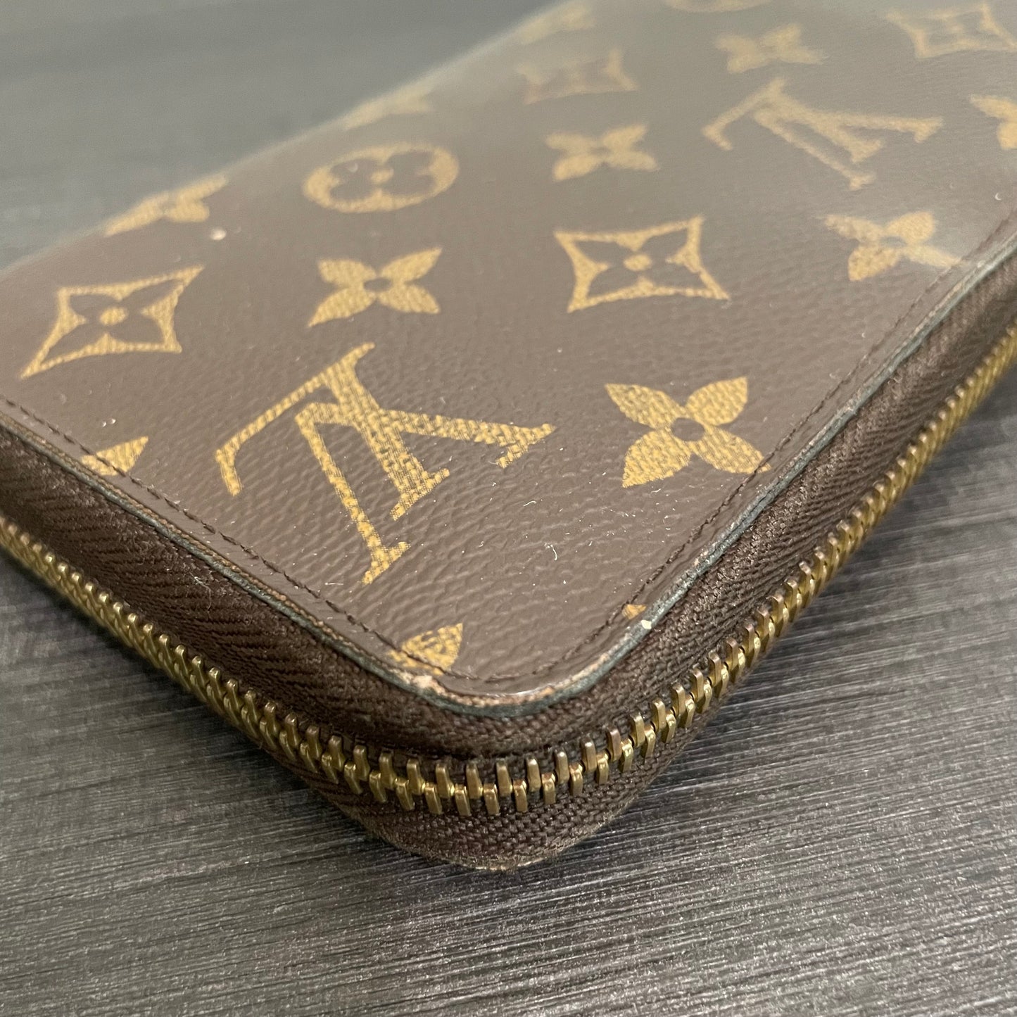 SOLD! Louis Vuitton Monogram Zippy Wallet
