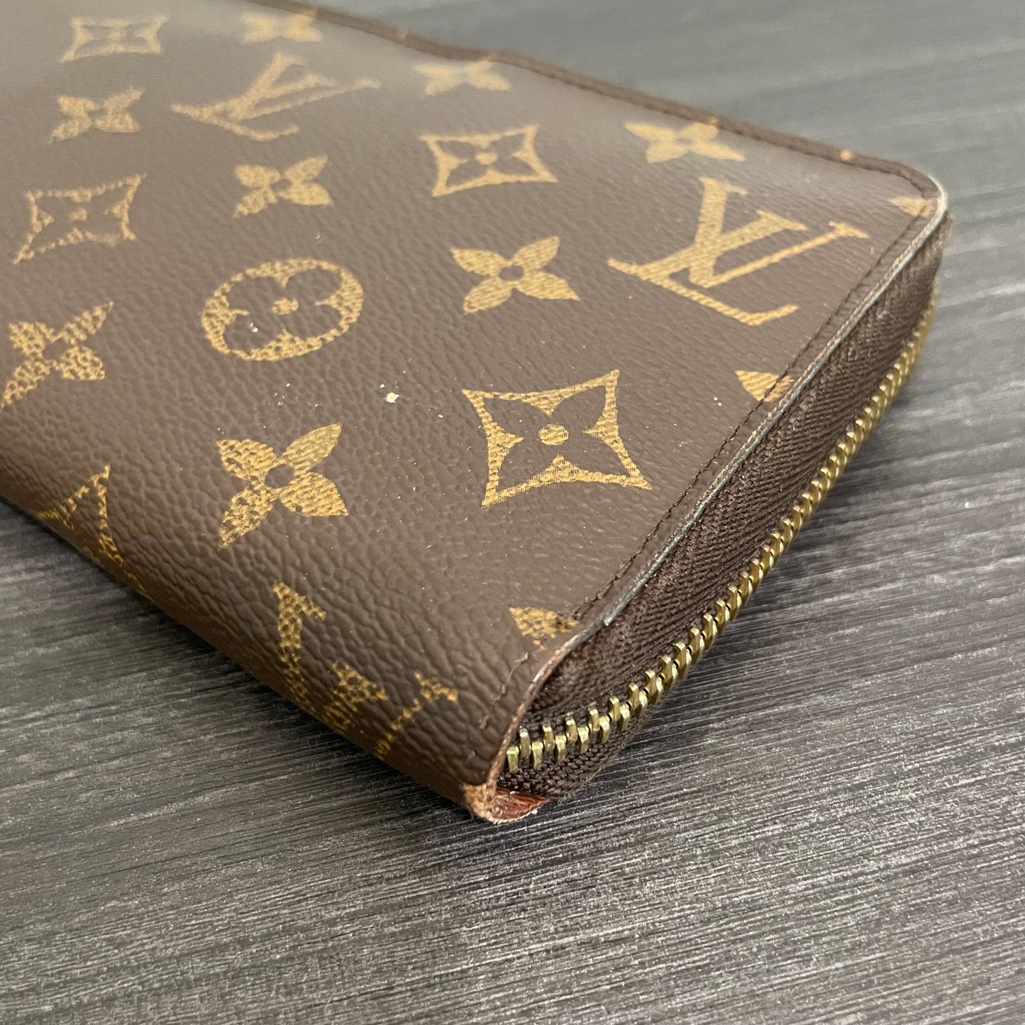 SOLD! Louis Vuitton Monogram Zippy Wallet