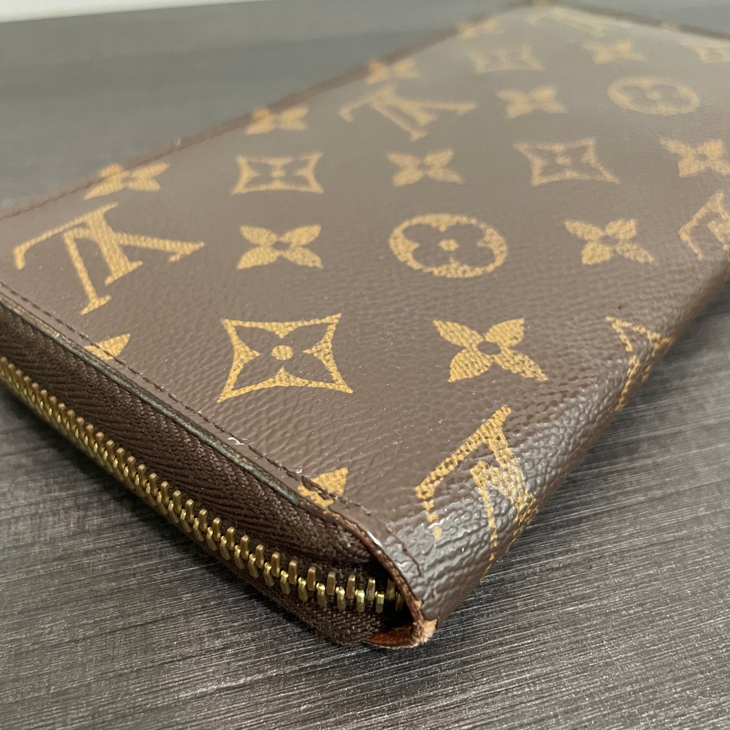 SOLD! Louis Vuitton Monogram Zippy Wallet