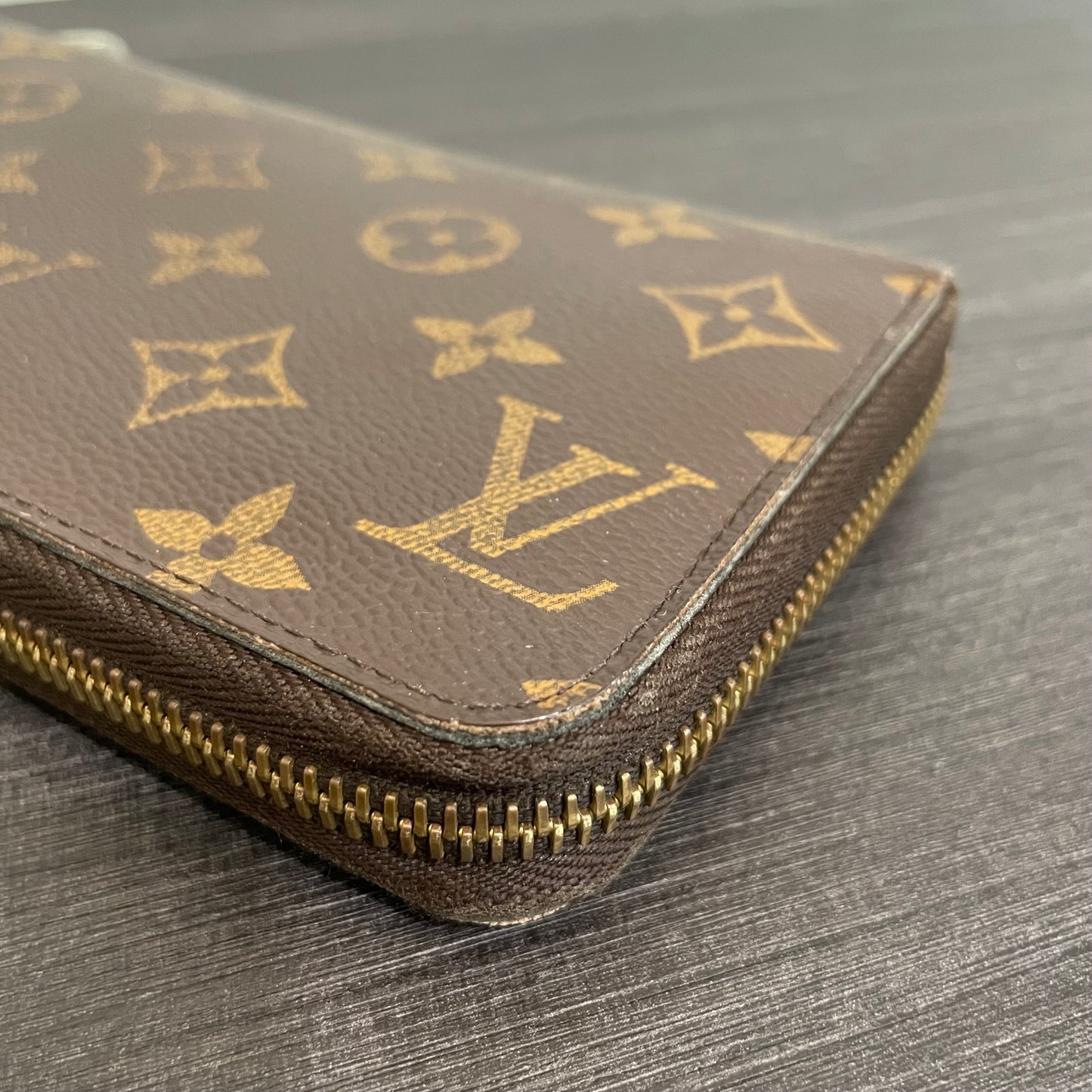 SOLD! Louis Vuitton Monogram Zippy Wallet