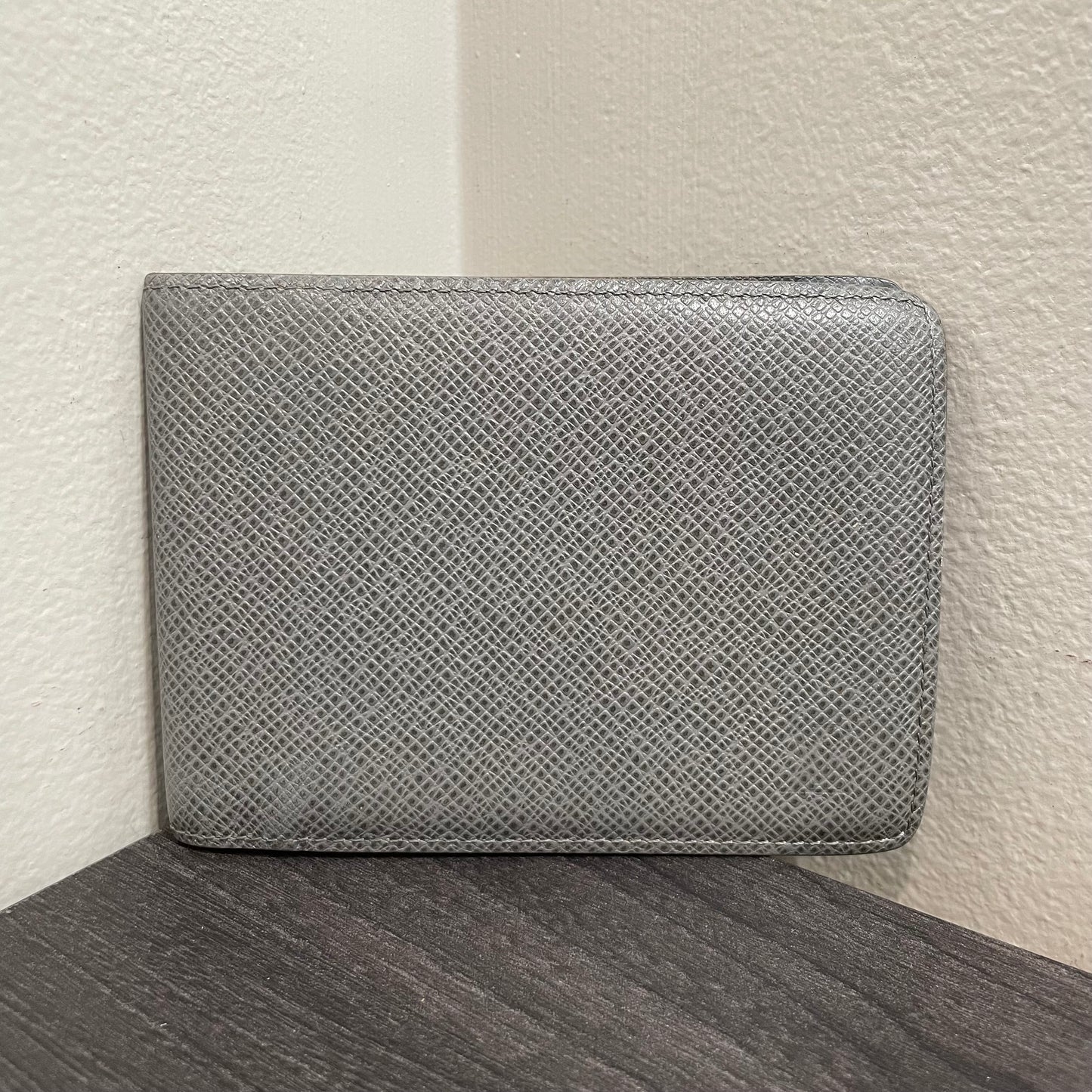 LOUIS VUITTON Gray Men's Leather Wallet