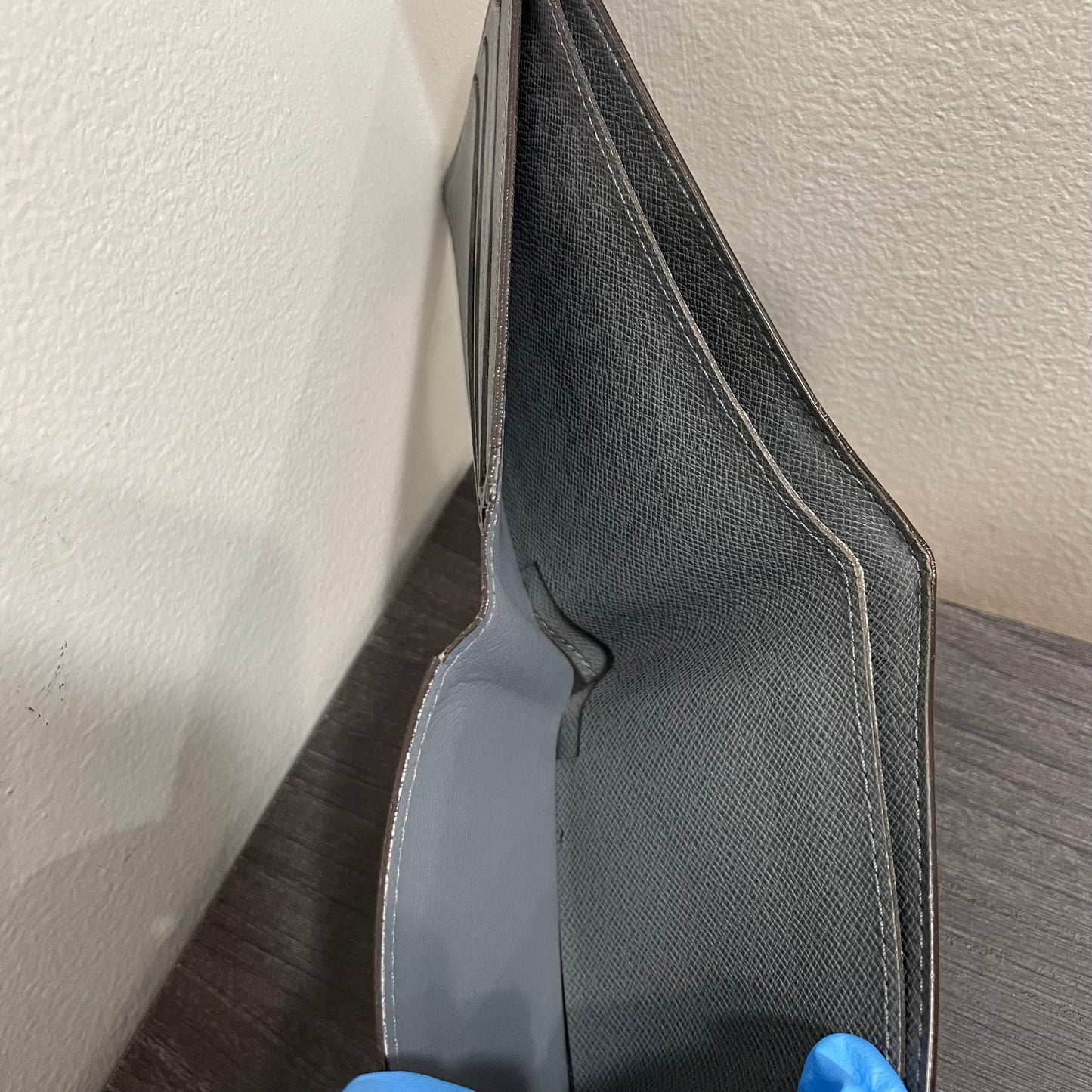 LOUIS VUITTON Gray Men's Leather Wallet