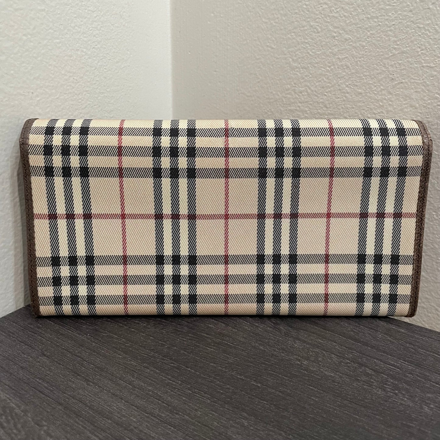 BURBERRY Canvas Brown Leather Wallet with Kiss Clasp