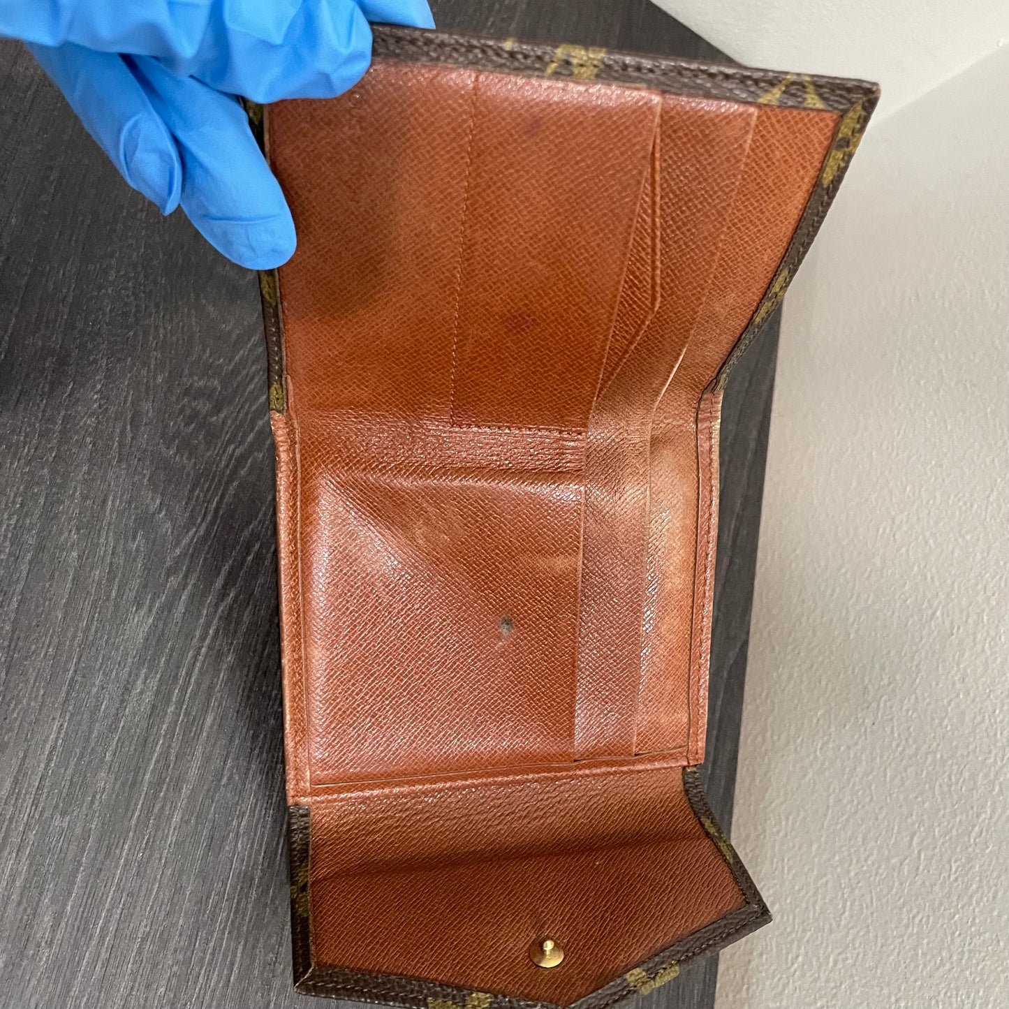 LOUIS VUITTON Monogram Wallet