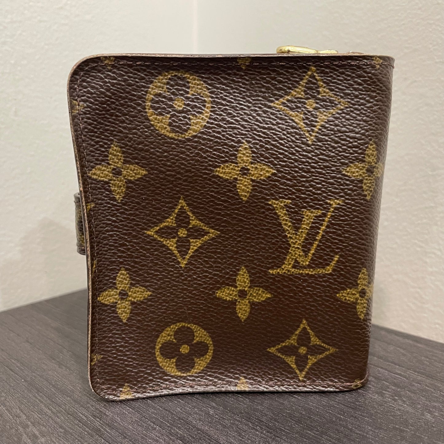 LOUIS VUITTON Monogram Wallet