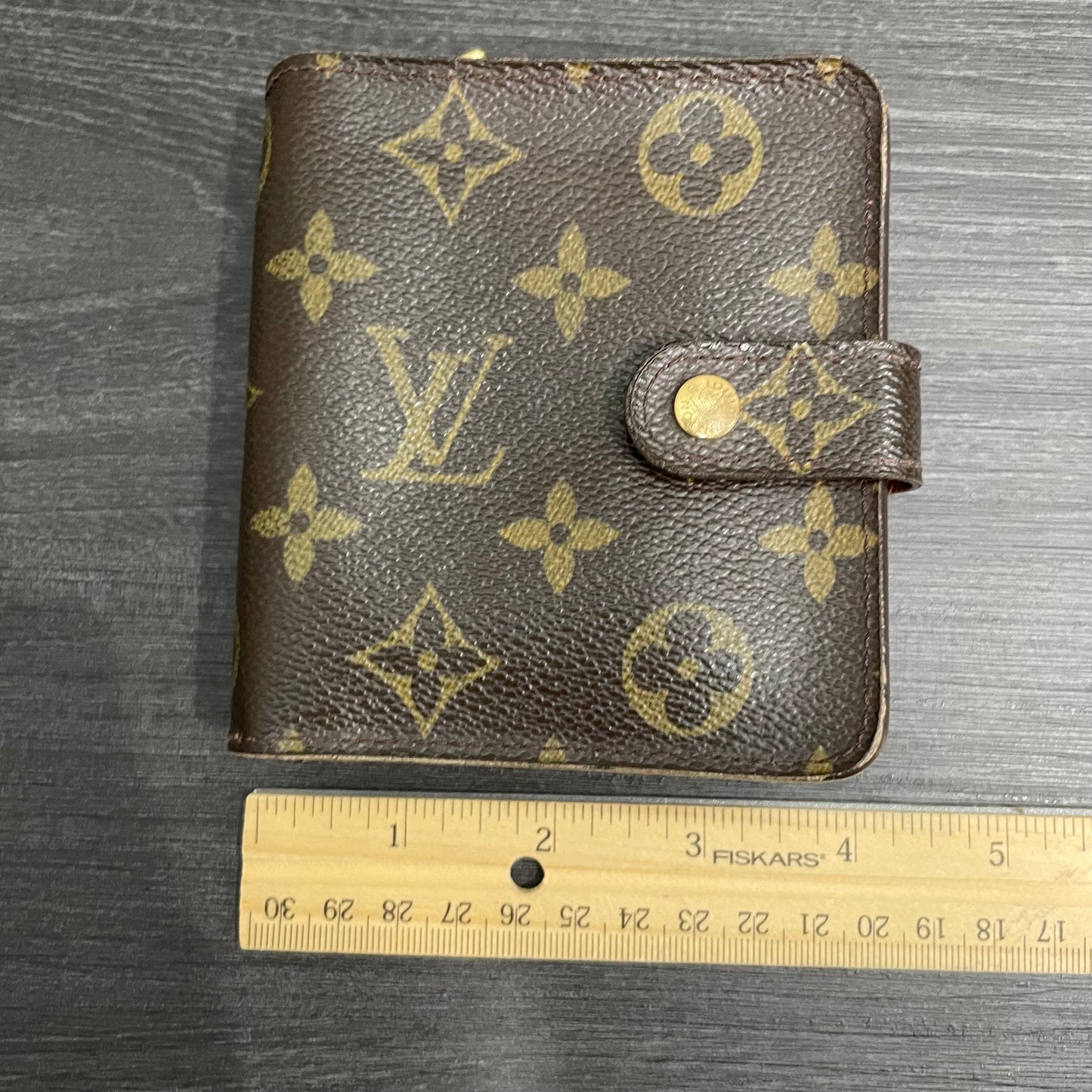 LOUIS VUITTON Monogram Wallet