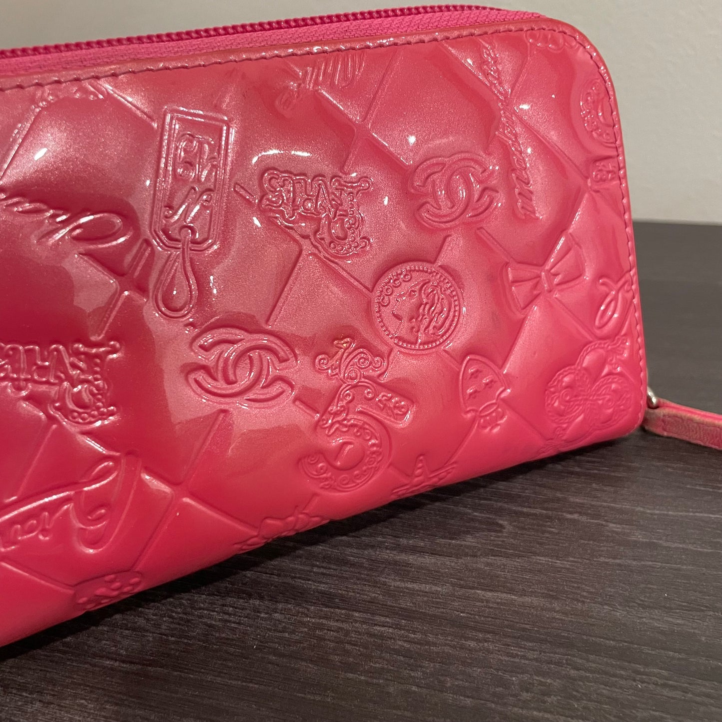 BUNDLE: CHANEL Wallet & FENDI Wallet