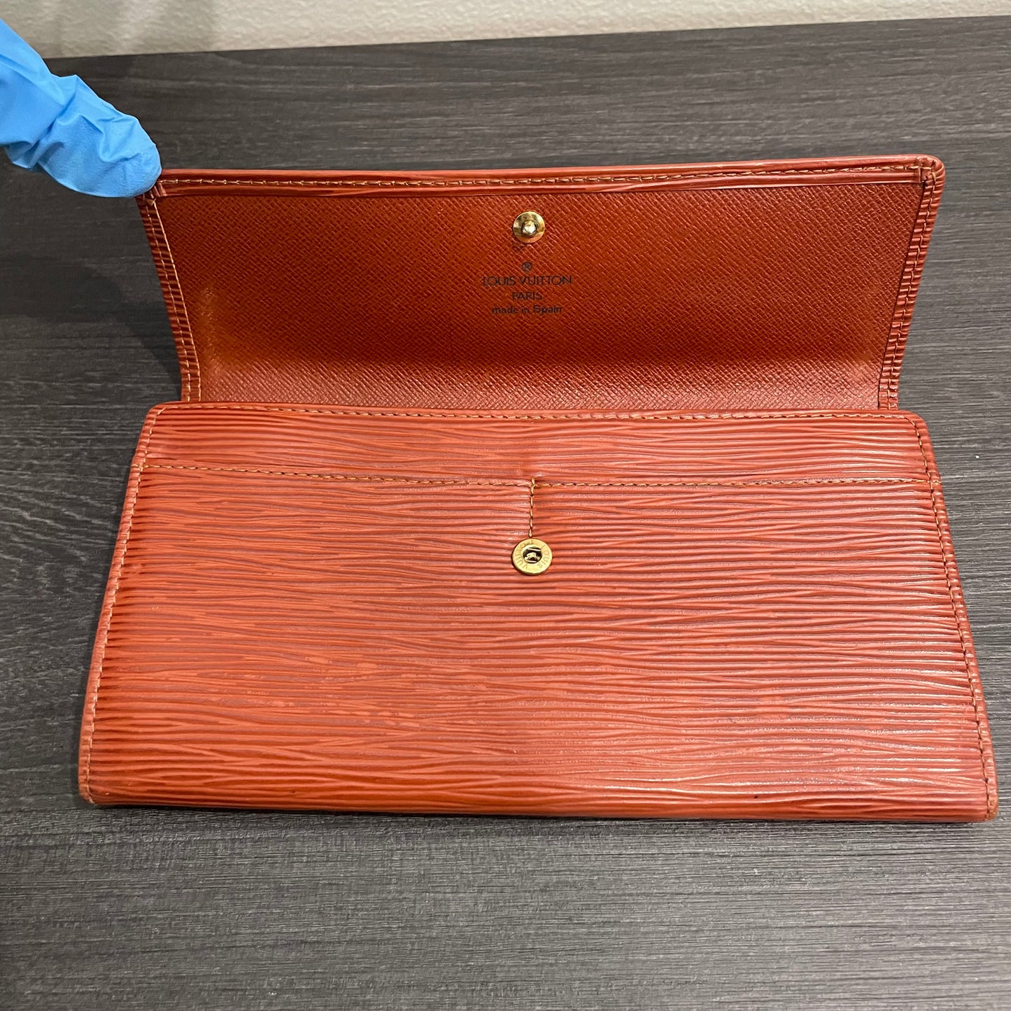 LOUIS VUITTON Brown Epi Wallet