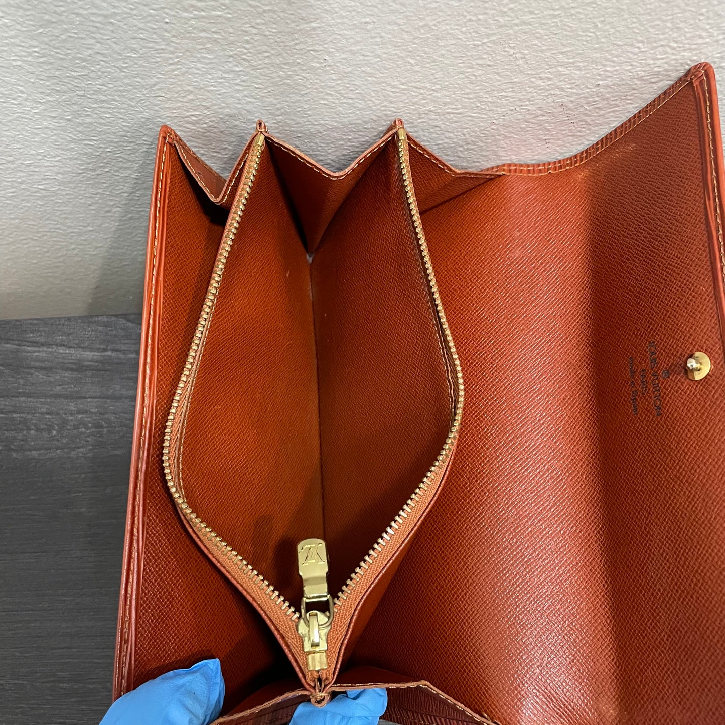 LOUIS VUITTON Brown Epi Wallet