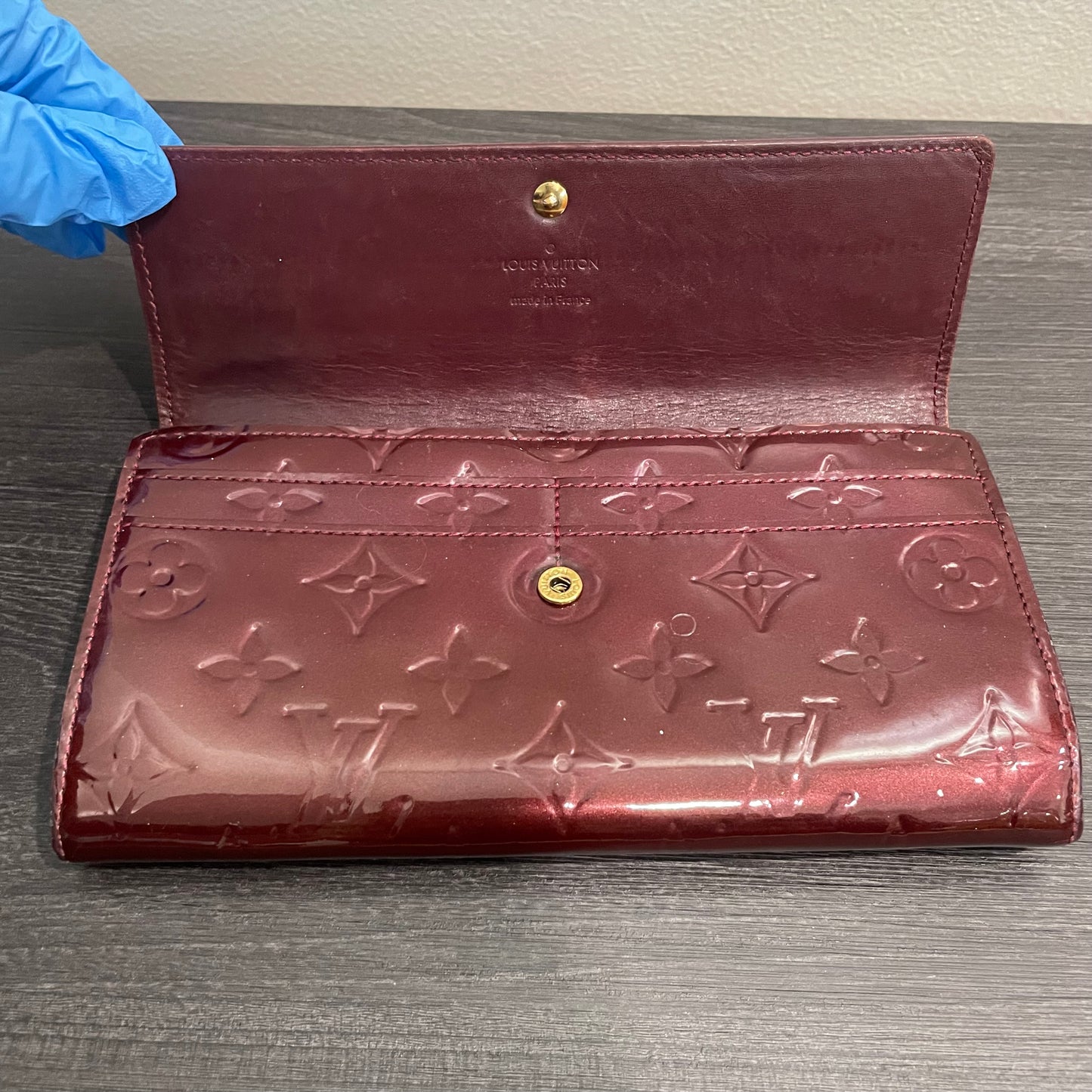 LOUIS VUITTON Vernis Maroon Wallet