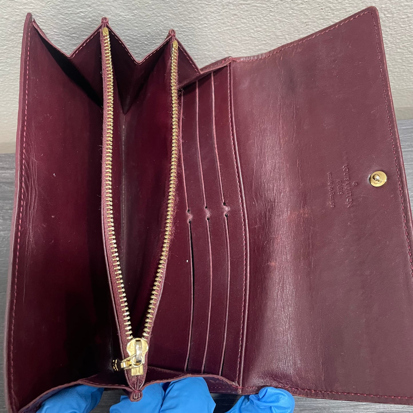 LOUIS VUITTON Vernis Maroon Wallet