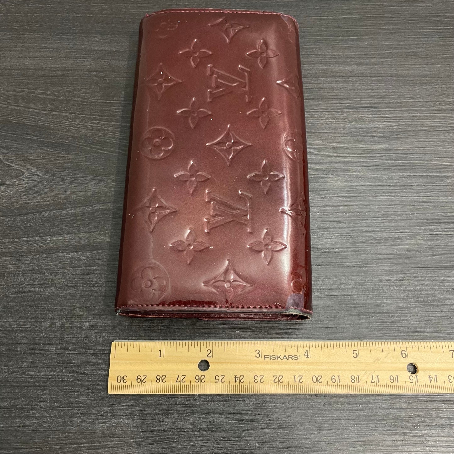 LOUIS VUITTON Vernis Maroon Wallet