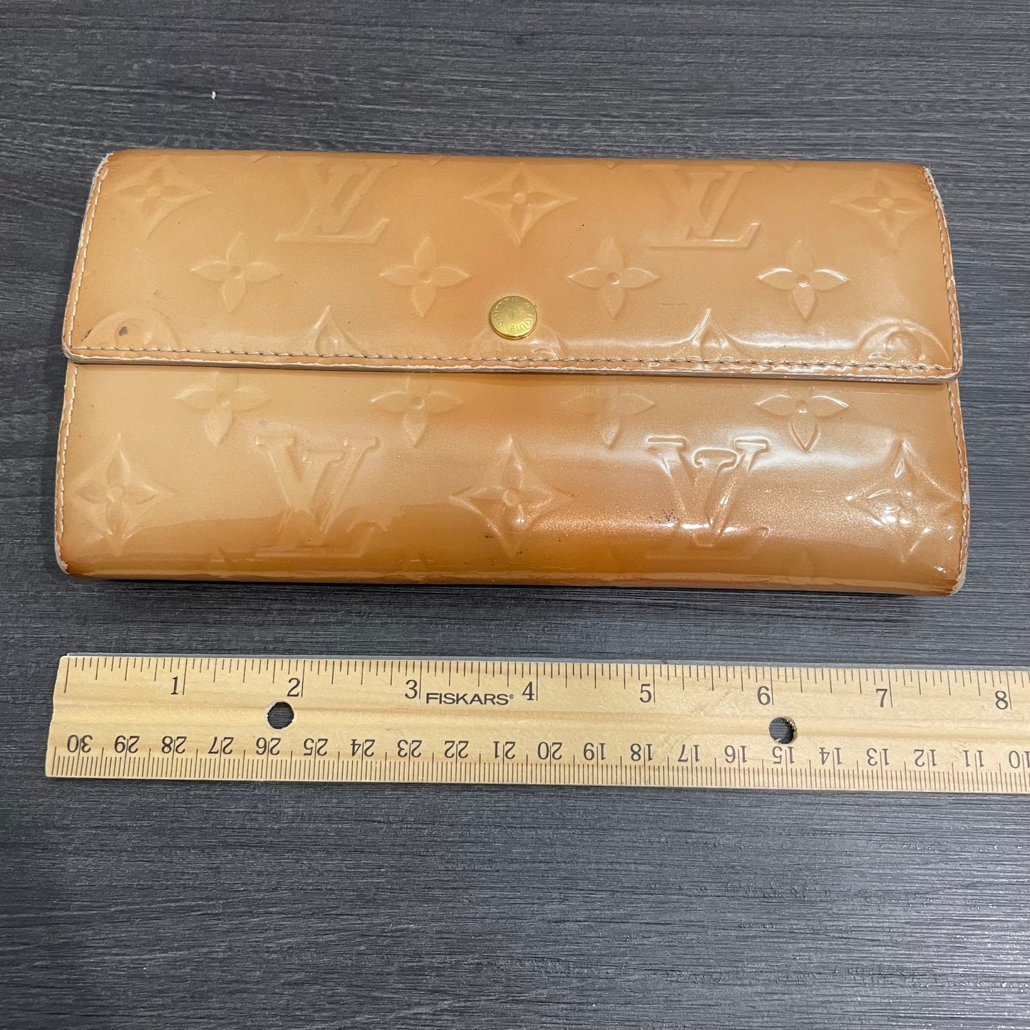 LOUIS VUITTON Vernis Gold Wallet