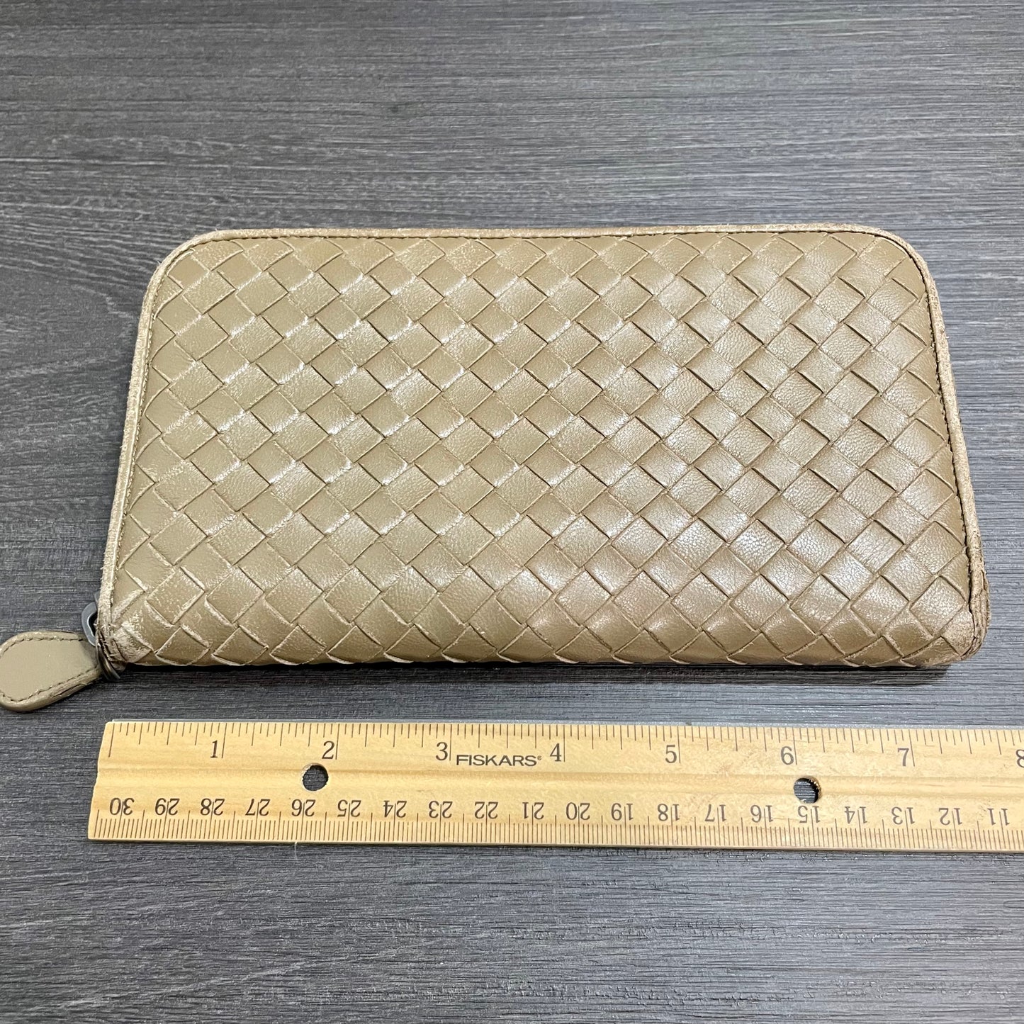 BOTTEGA VENETA Beige Weave Zippy Wallet