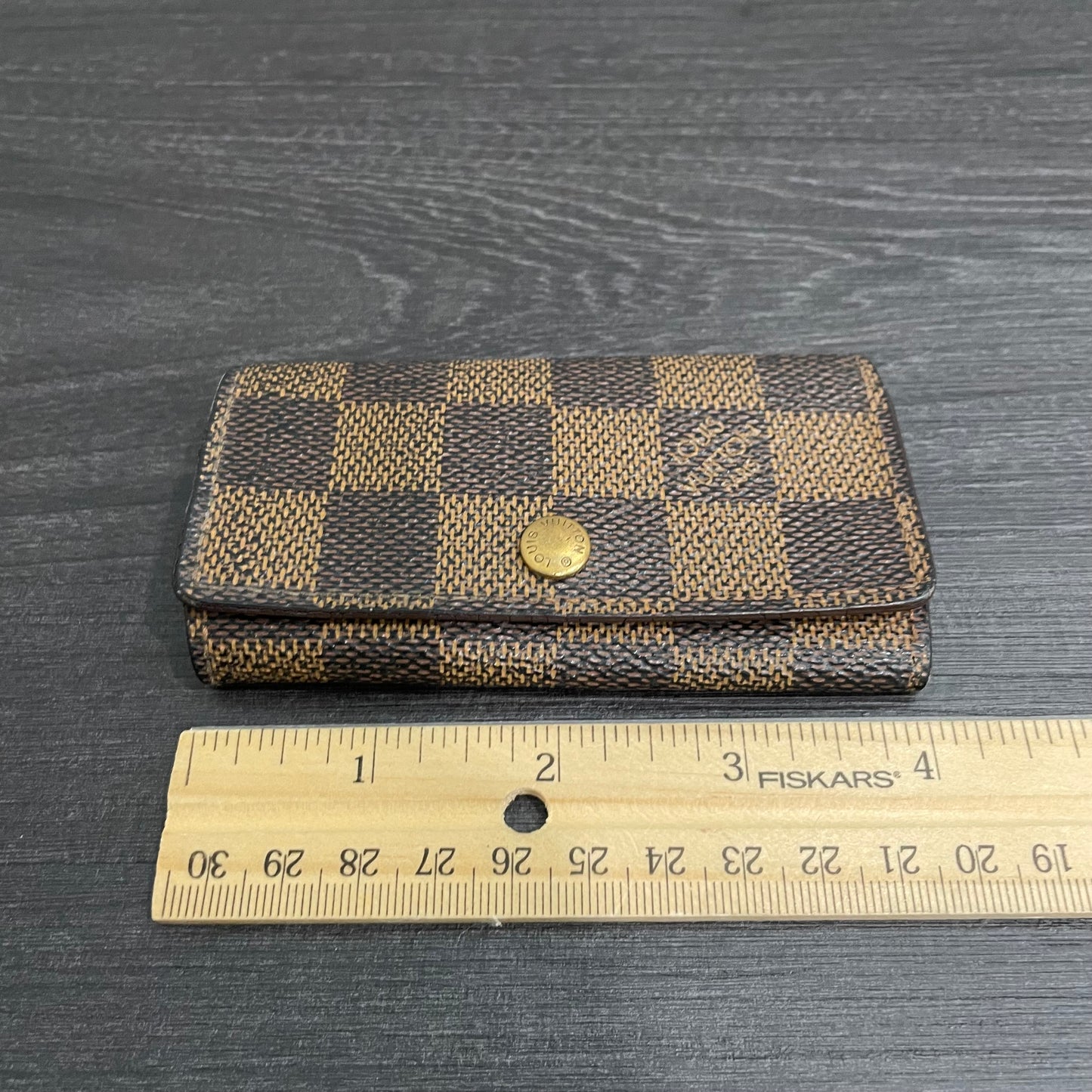 LOUIS VUITTON Damier Ebene Key Case (4 Rings)