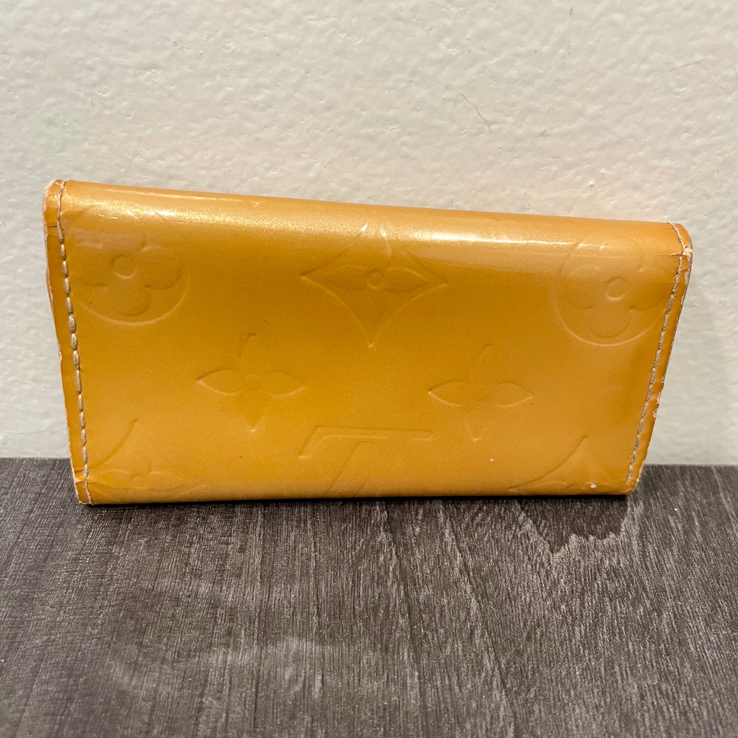 LOUIS VUITTON Vernis Gold Key Case (4 Rings)