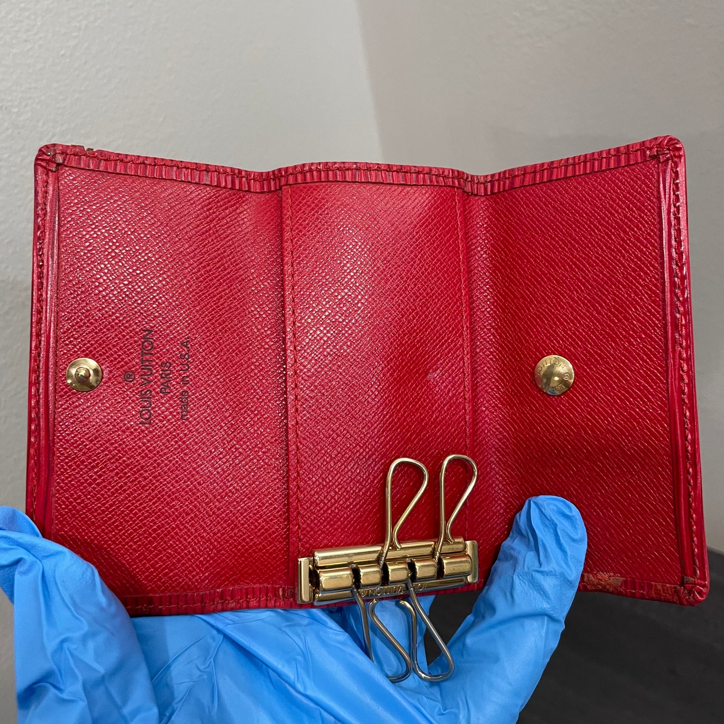 LOUIS VUITTON Red Epi Key Case (4 Rings)