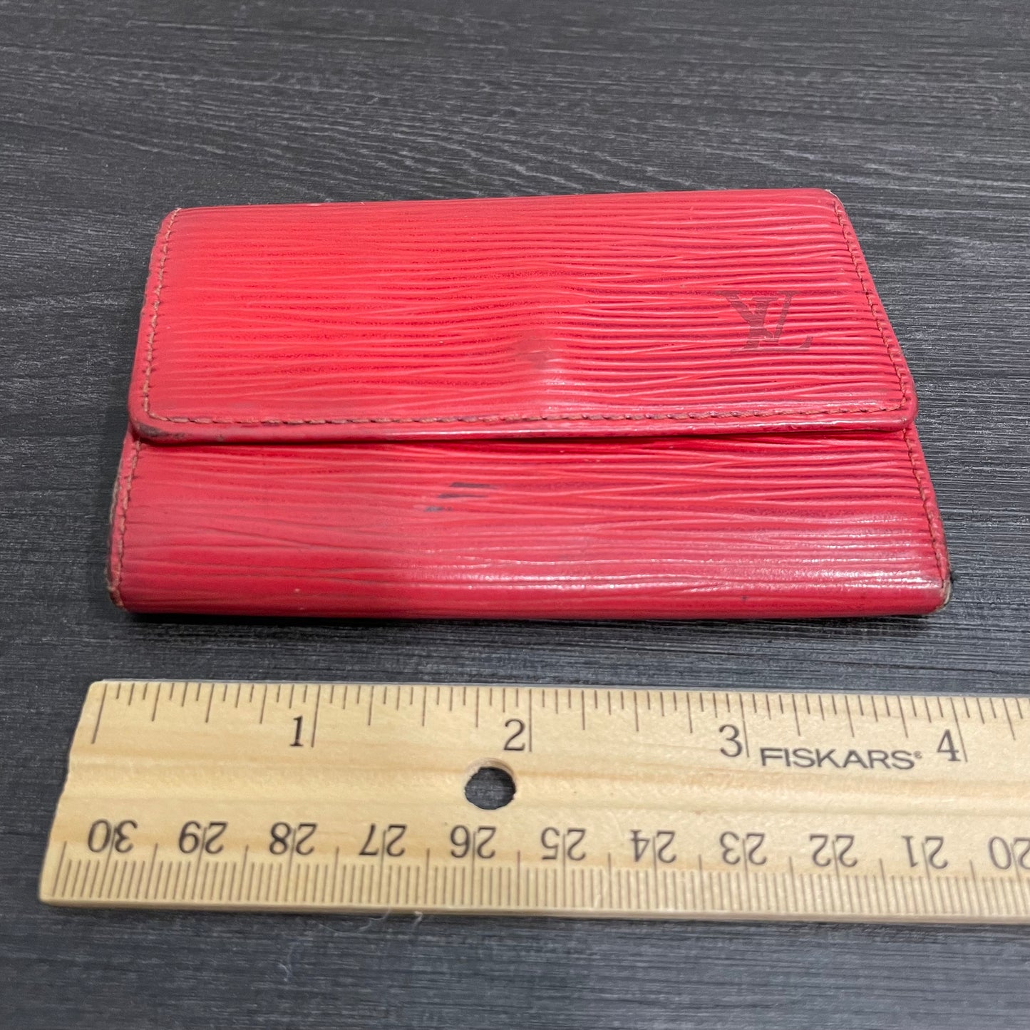 LOUIS VUITTON Red Epi Key Case (6 Rings)