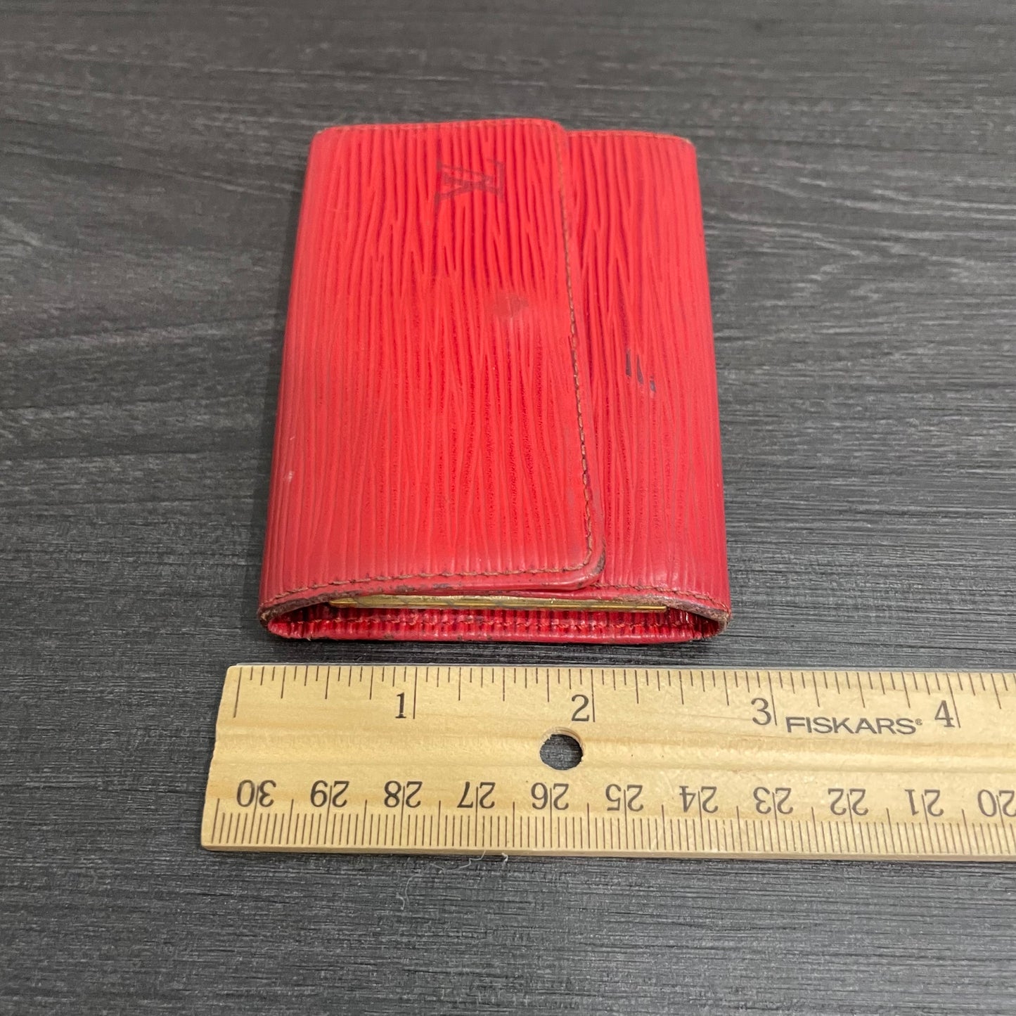 LOUIS VUITTON Red Epi Key Case (6 Rings)