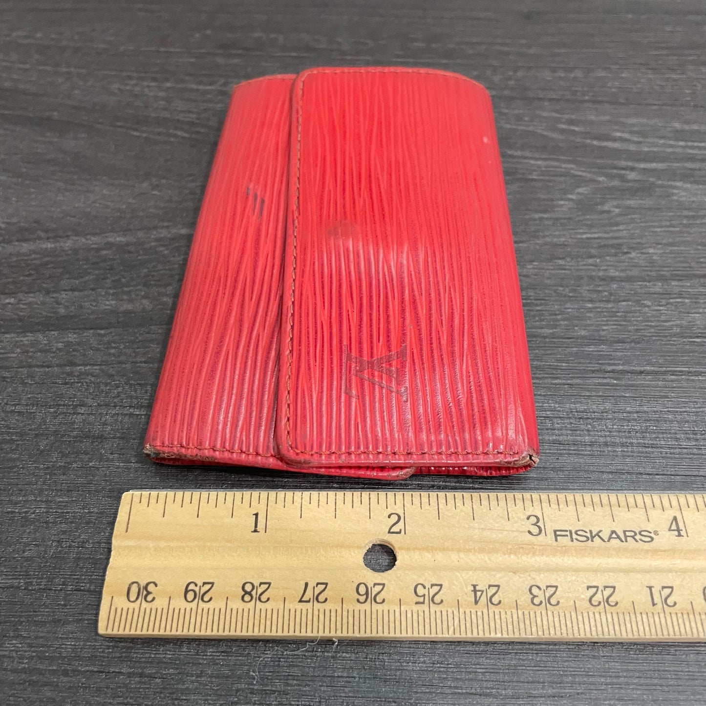 LOUIS VUITTON Red Epi Key Case (6 Rings)