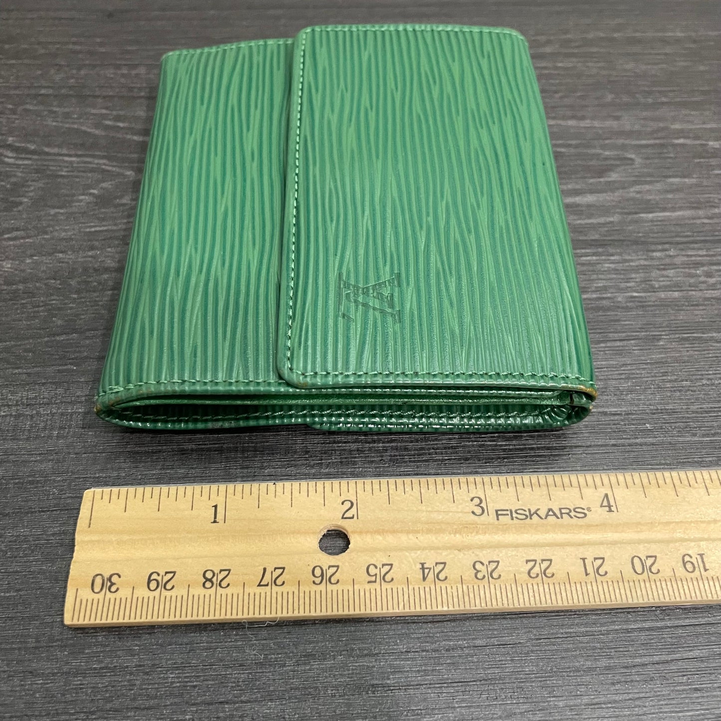 LOUIS VUITTON Green Epi Leather Wallet