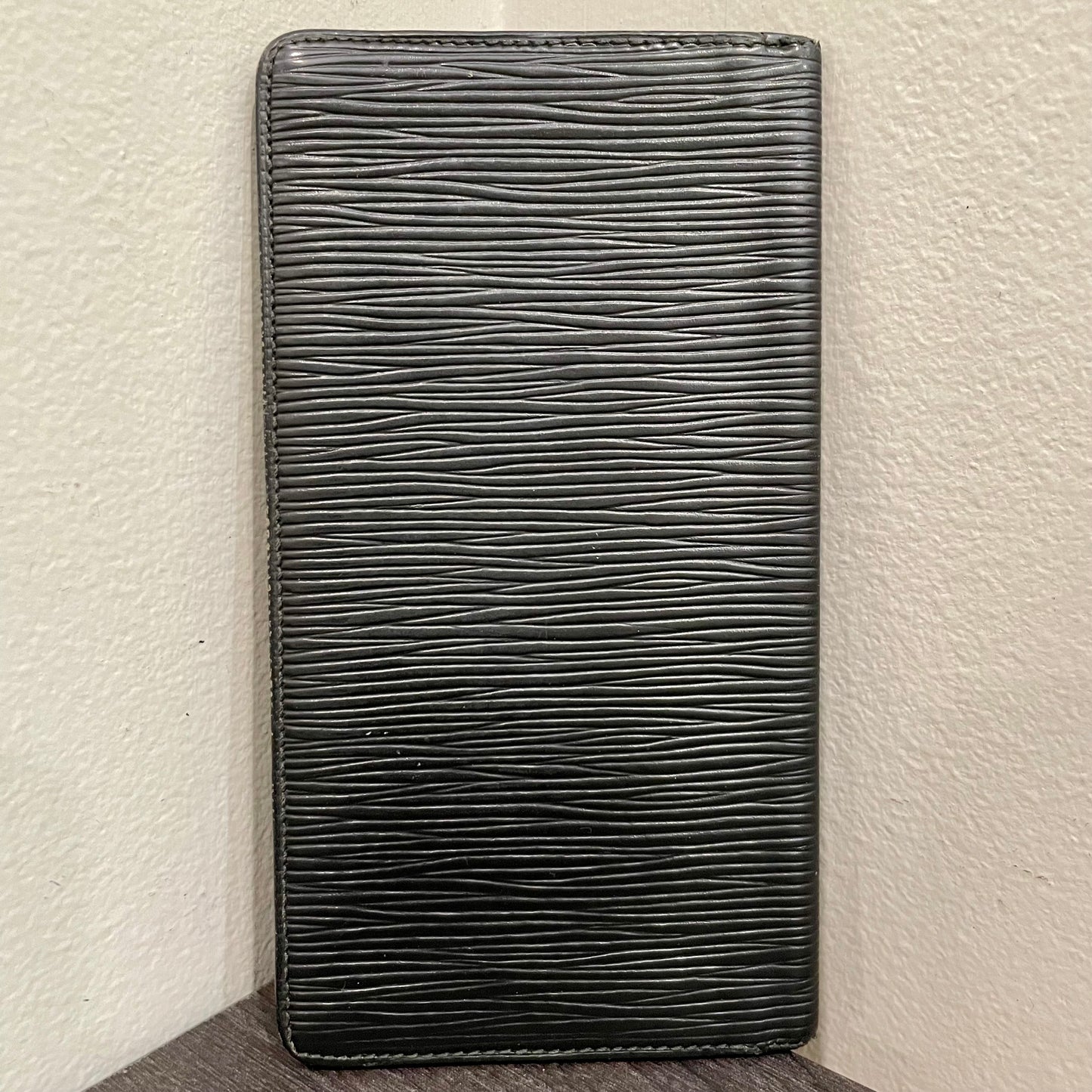 LOUIS VUITTON Black Epi Checkbook Holder