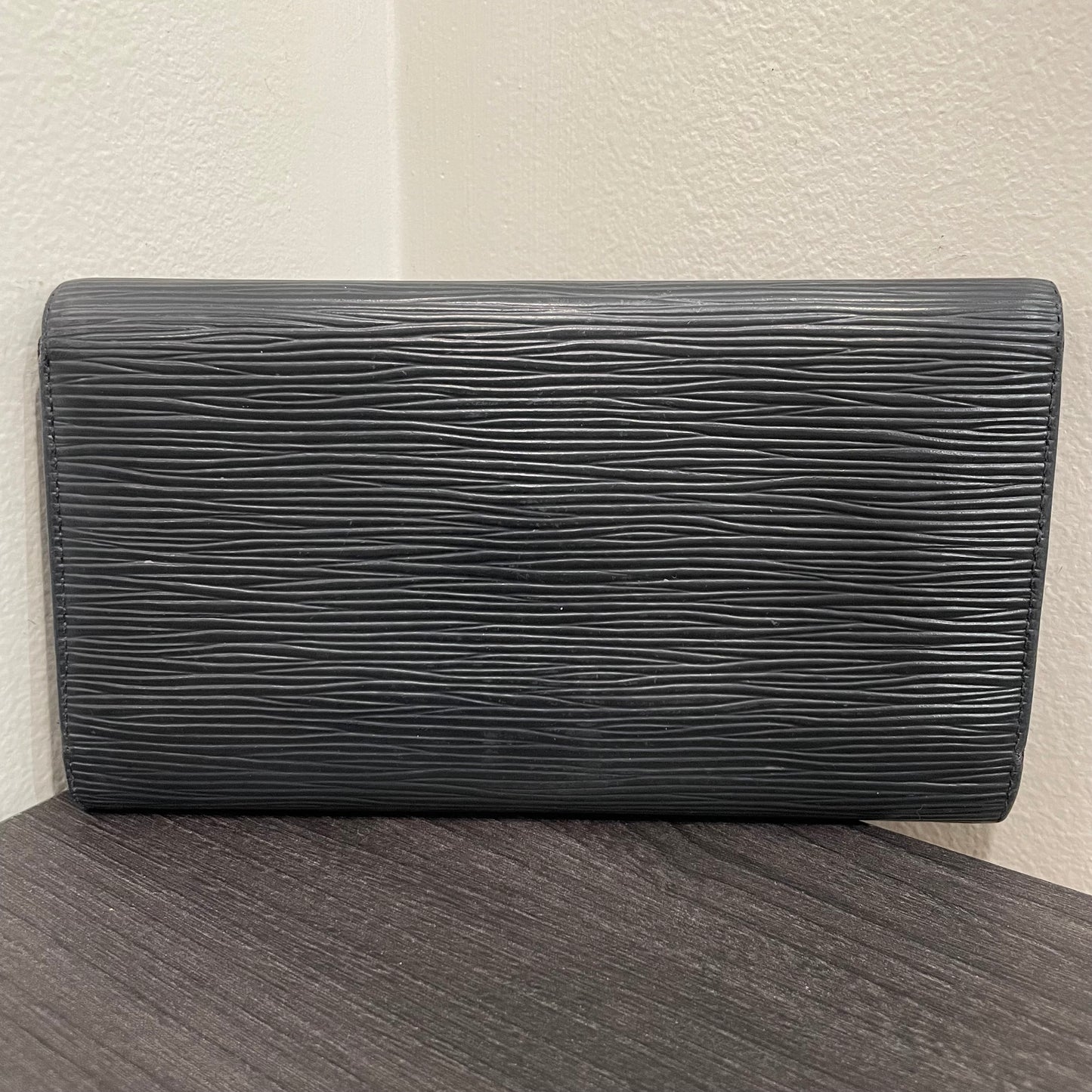 LOUIS VUITTON Black Epi Leather Wallet