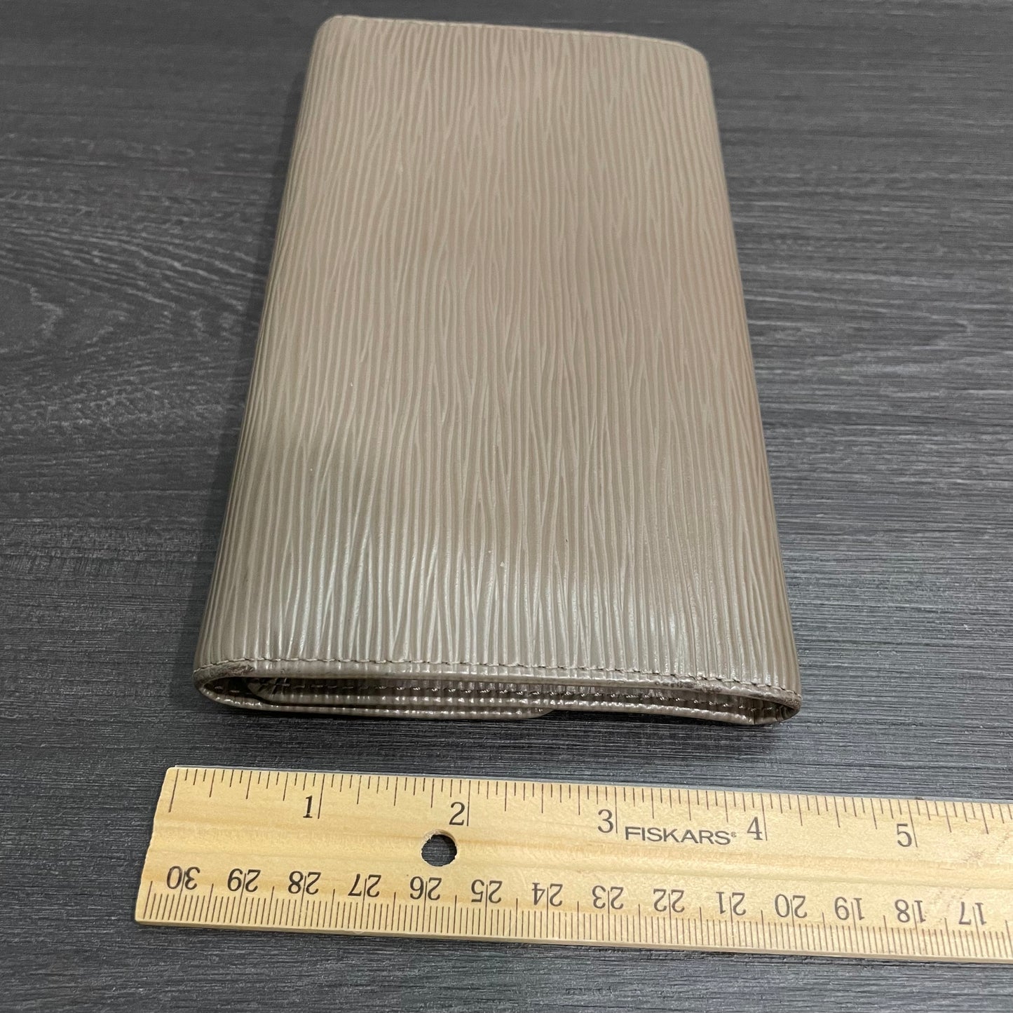LOUIS VUITTON Gray Epi Leather Wallet