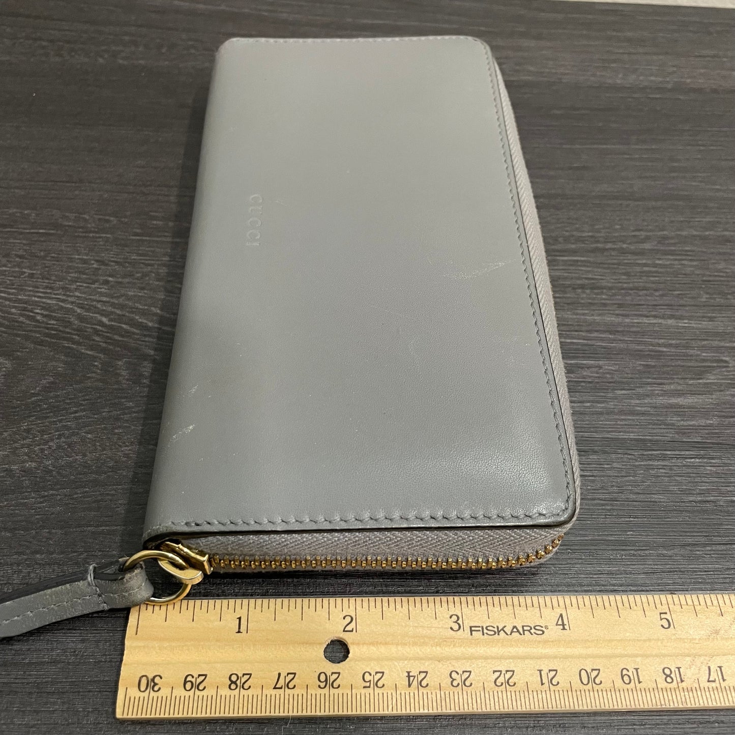 GUCCI Gray Leather Zippy Wallet